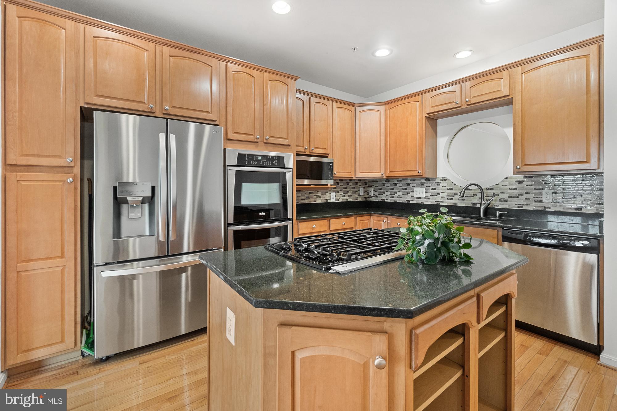 MONTJOY - Residential