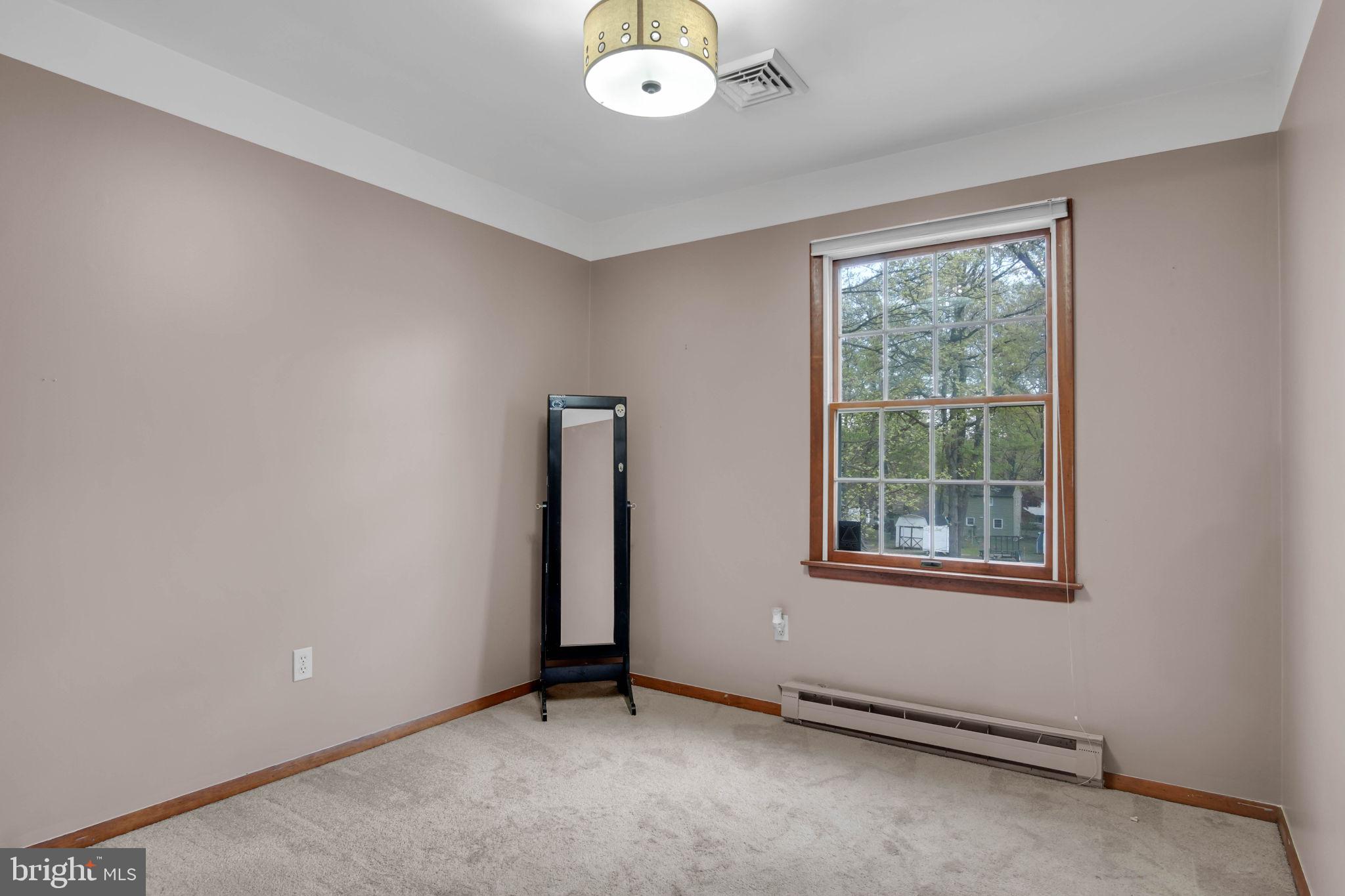 SHERWOOD FOREST - Residential