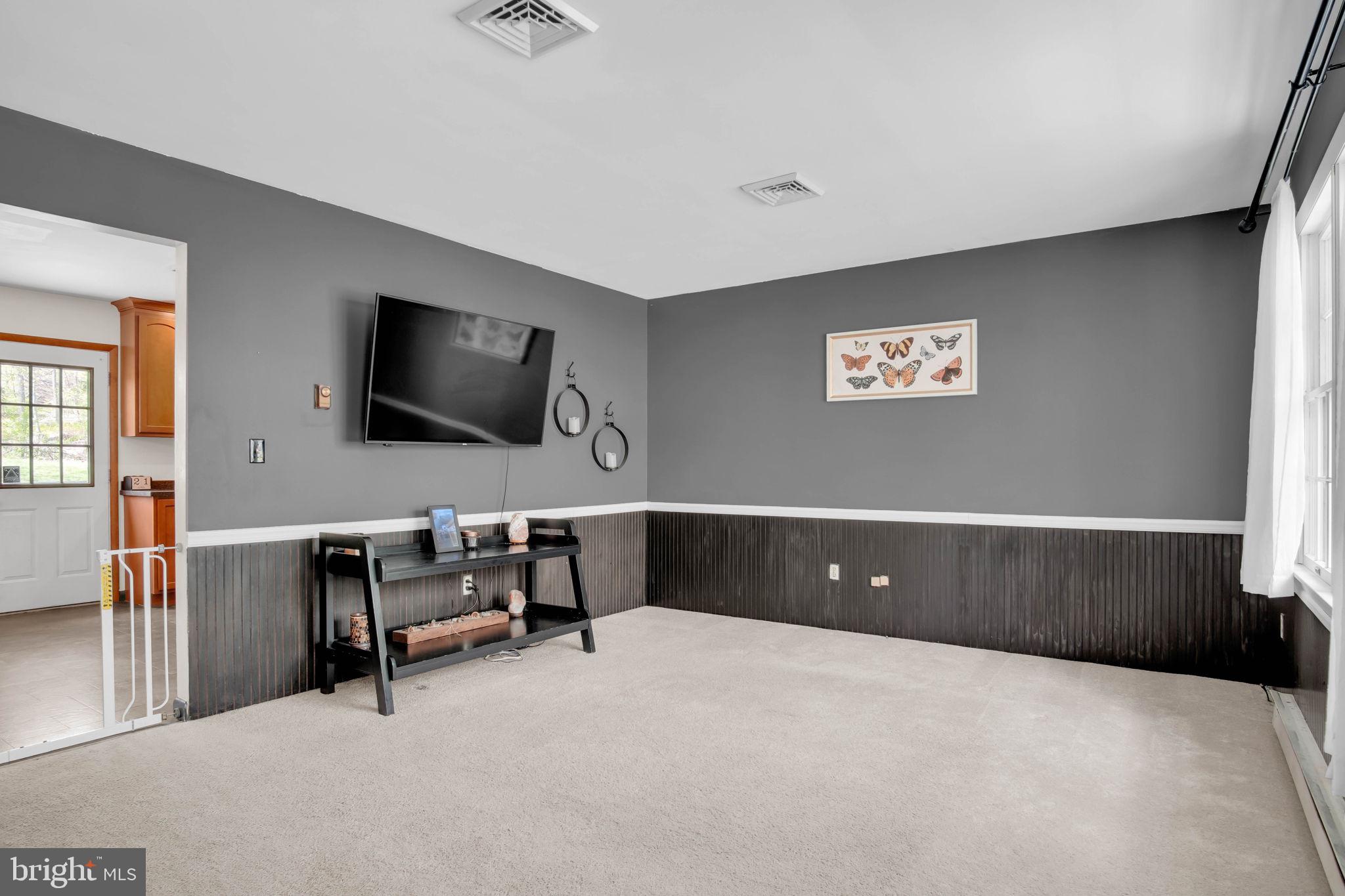 SHERWOOD FOREST - Residential