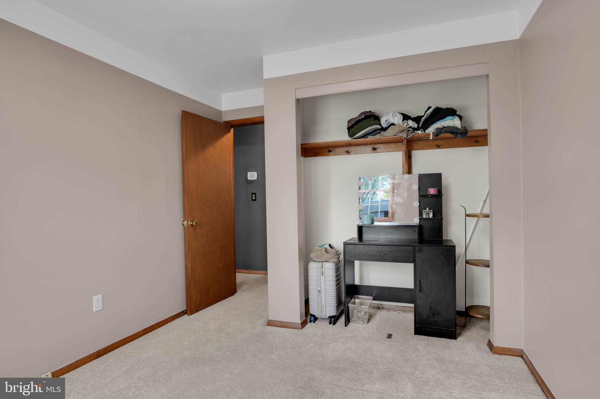 SHERWOOD FOREST - Residential