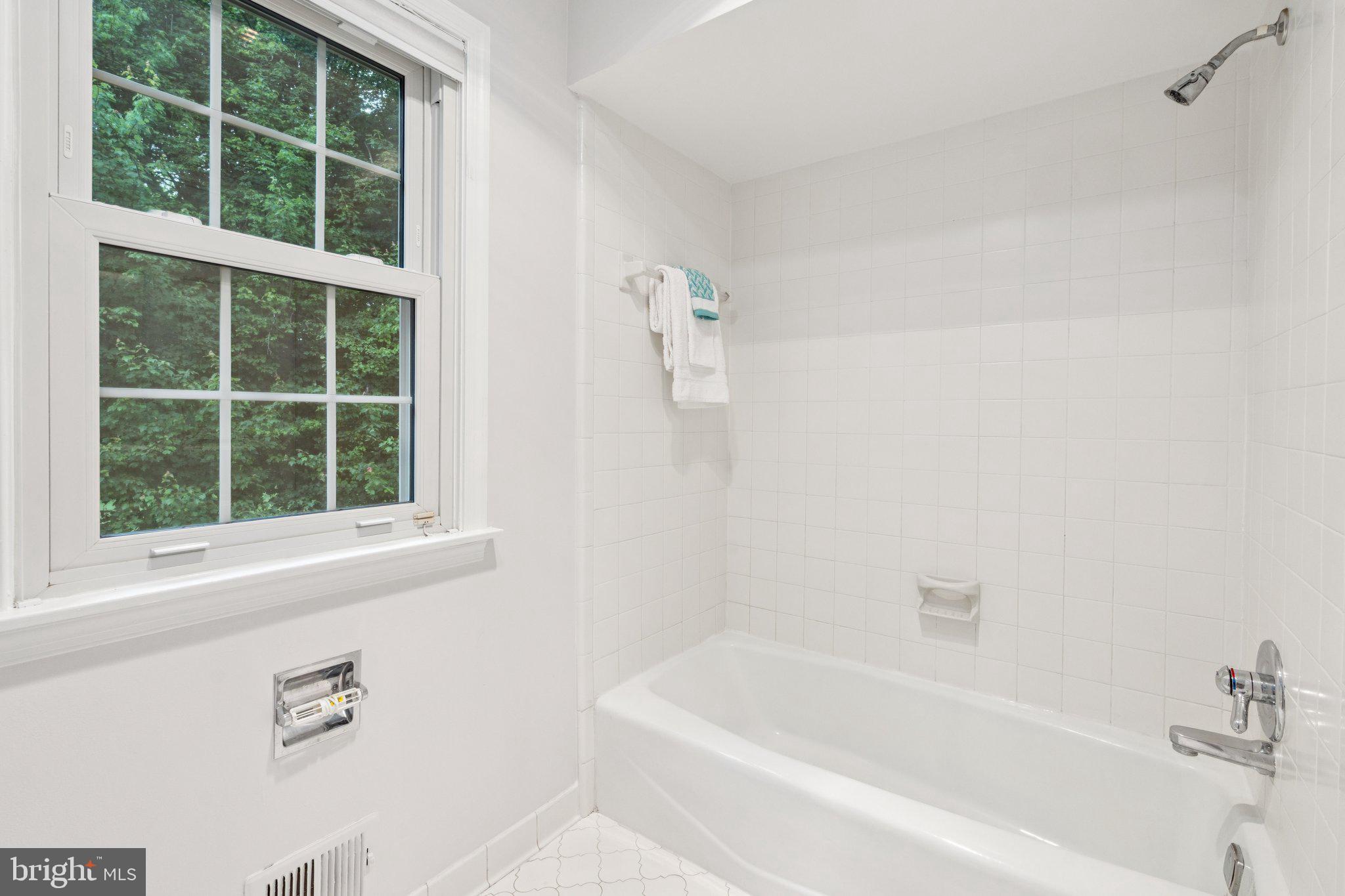 DARNESTOWN OUTSIDE - Residential