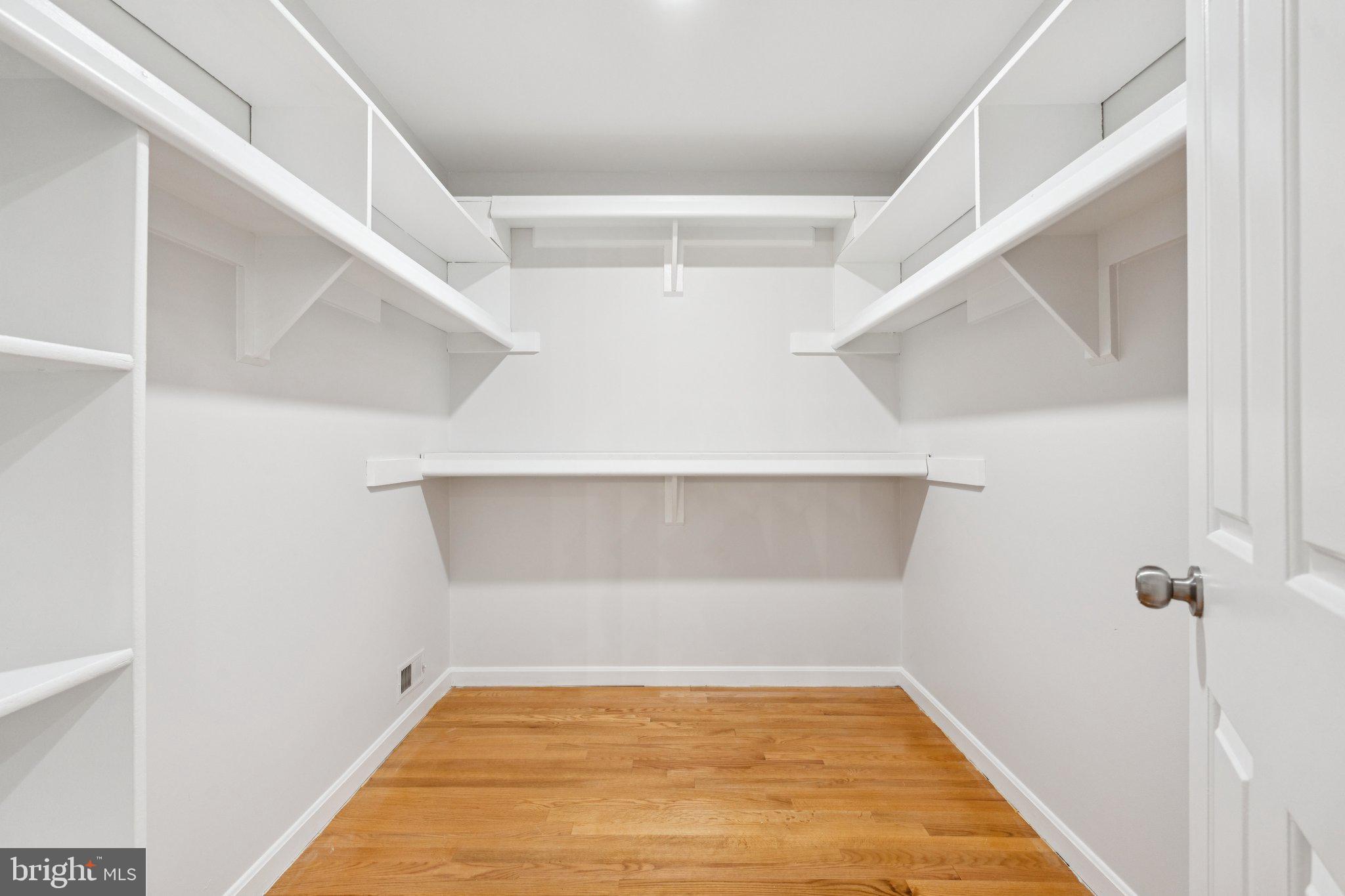 DARNESTOWN OUTSIDE - Residential