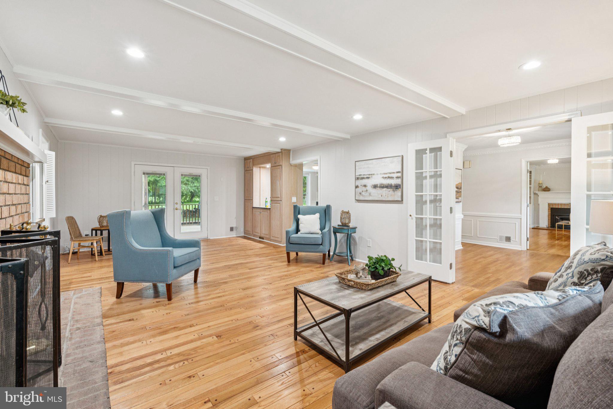 DARNESTOWN OUTSIDE - Residential