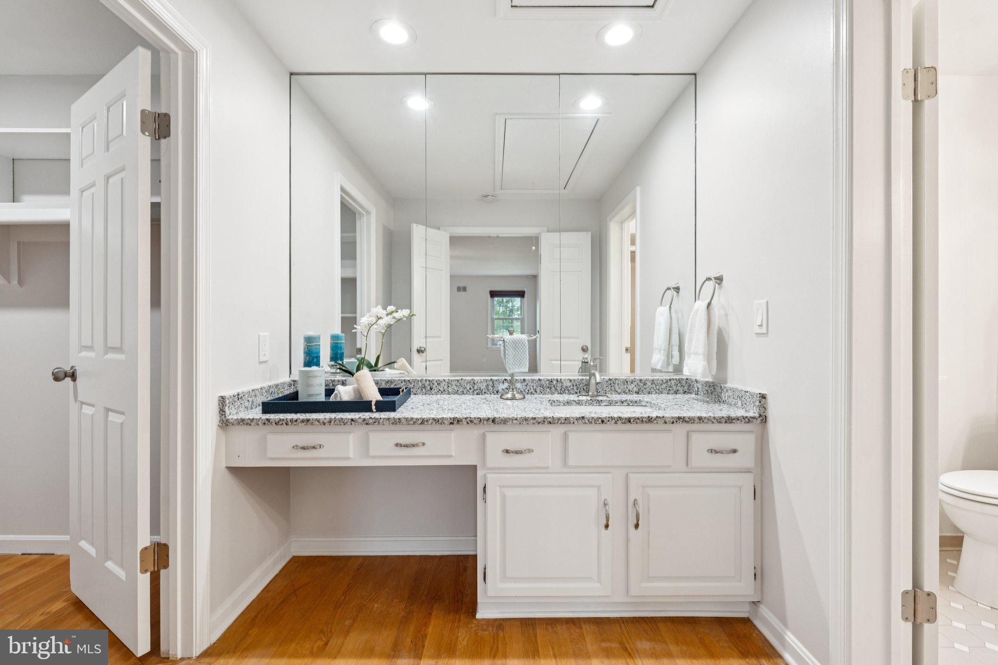 DARNESTOWN OUTSIDE - Residential