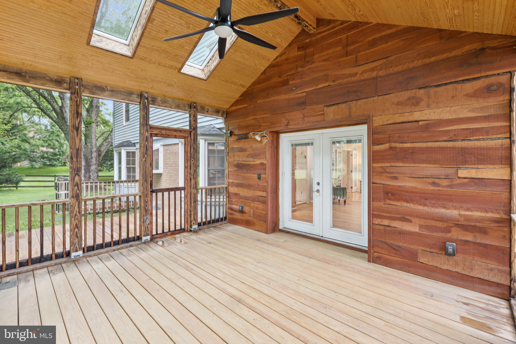 DARNESTOWN OUTSIDE - Residential