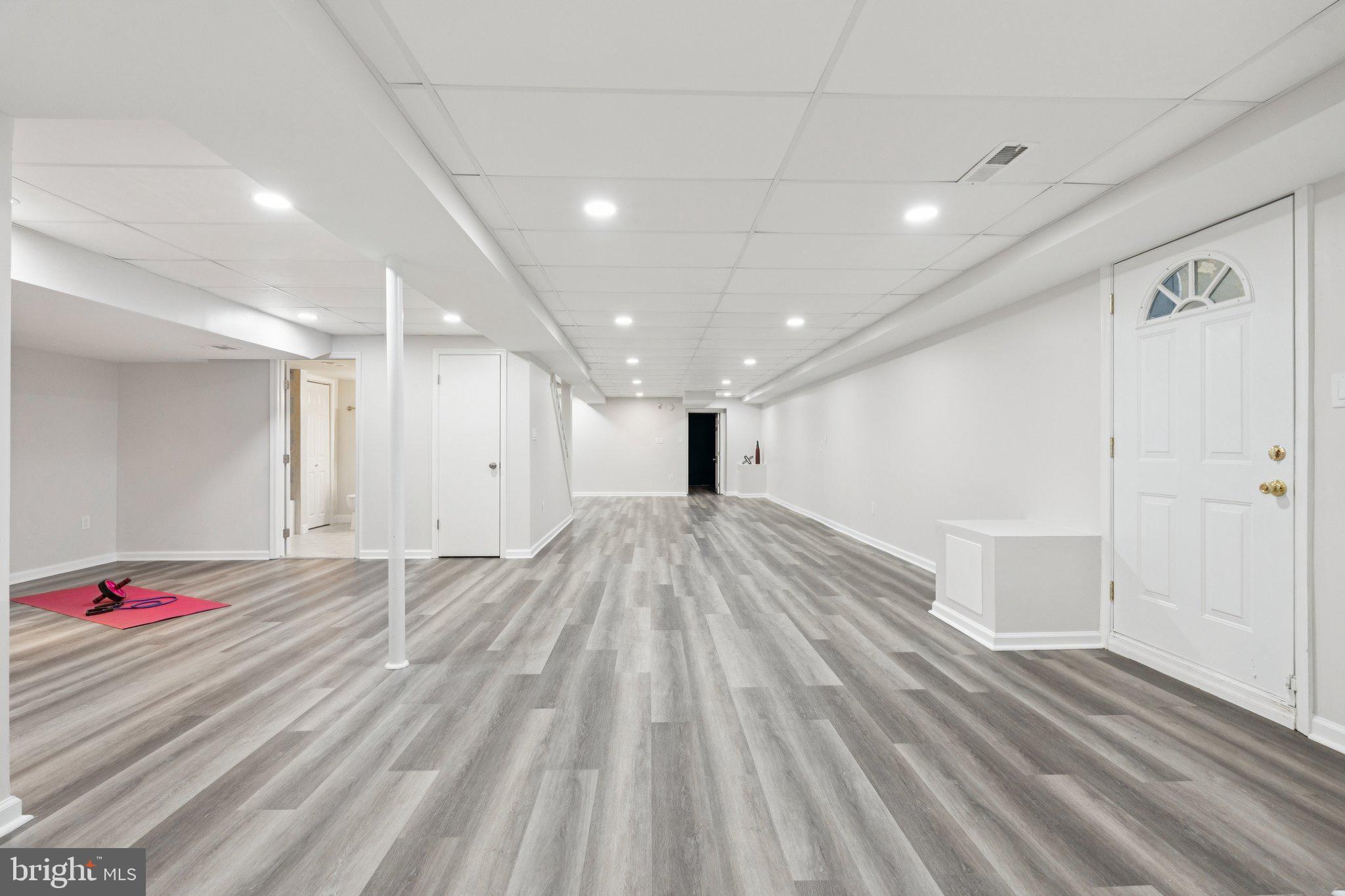 DARNESTOWN OUTSIDE - Residential