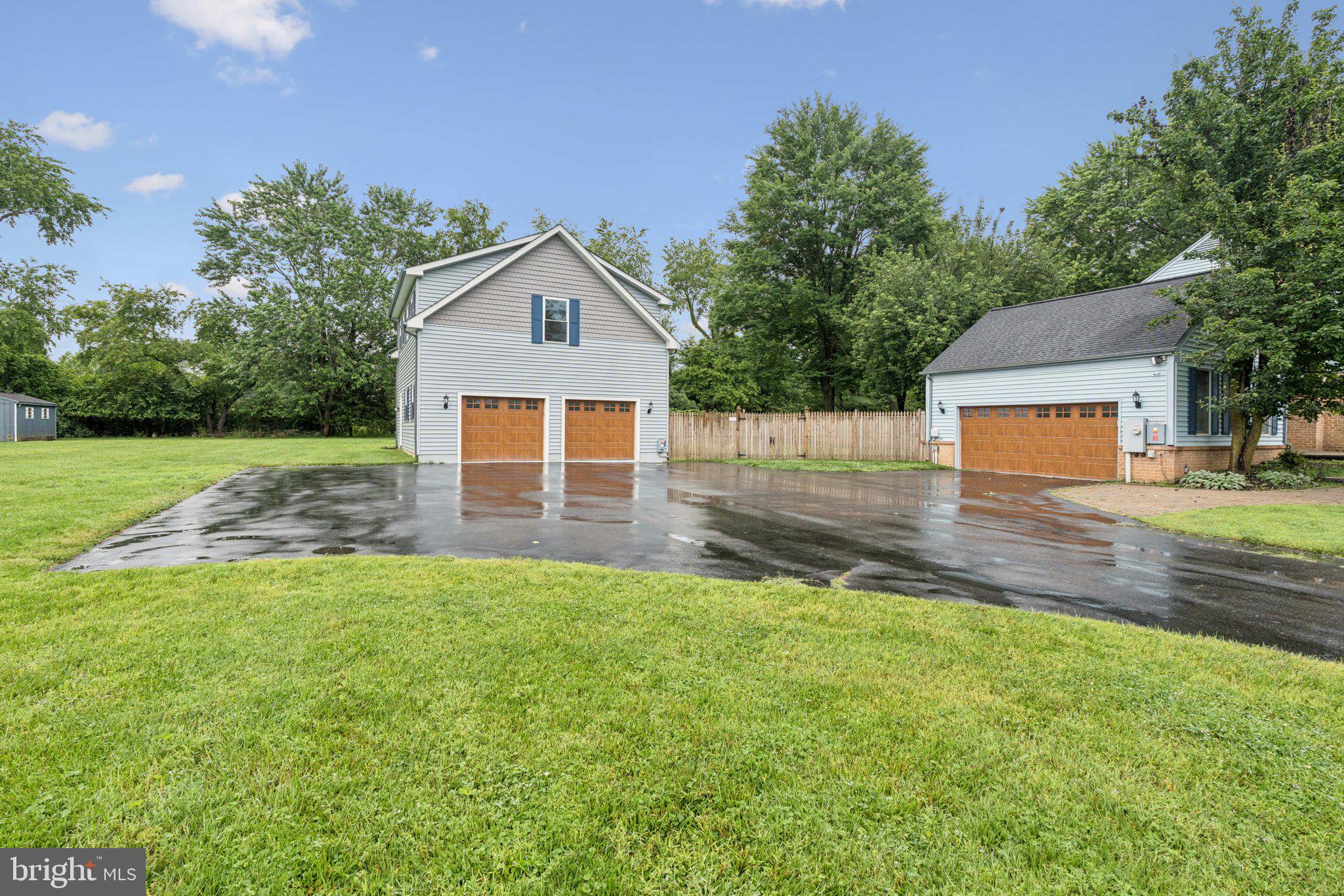 DARNESTOWN OUTSIDE - Residential