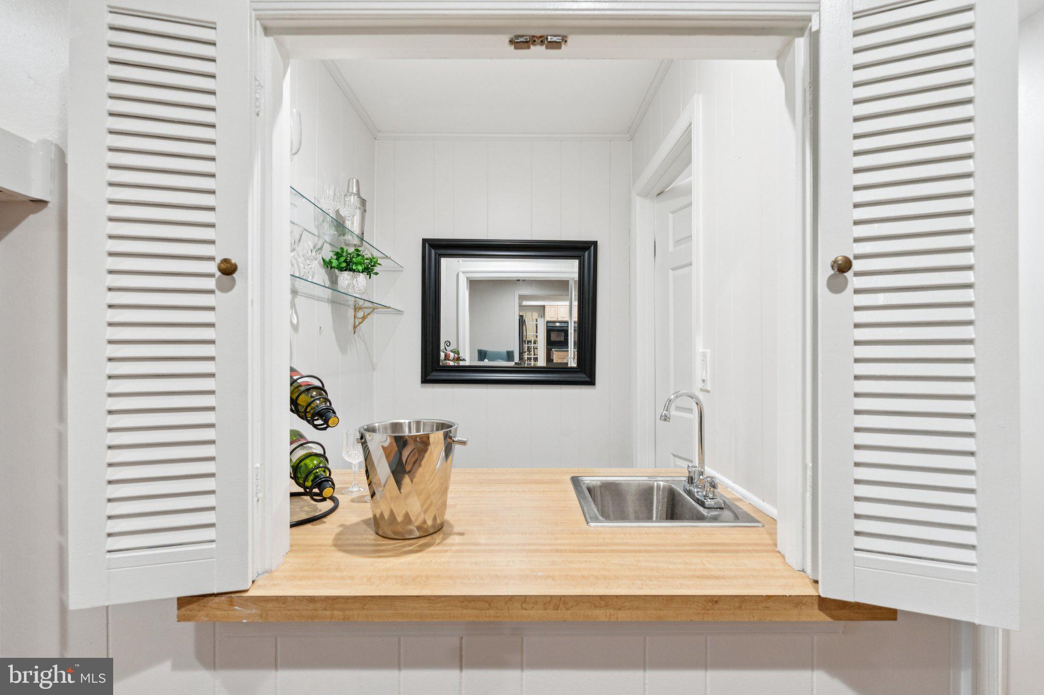 DARNESTOWN OUTSIDE - Residential