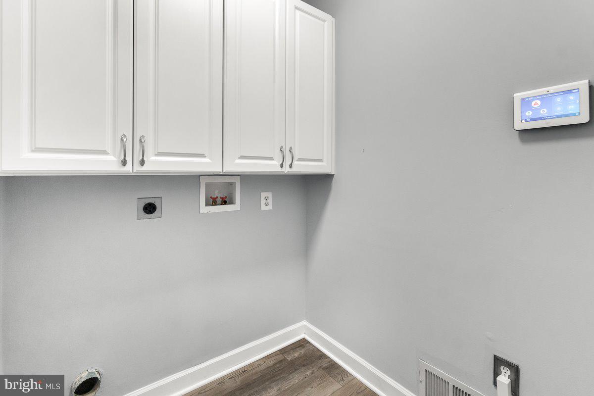 SPRING RIDGE - Residential