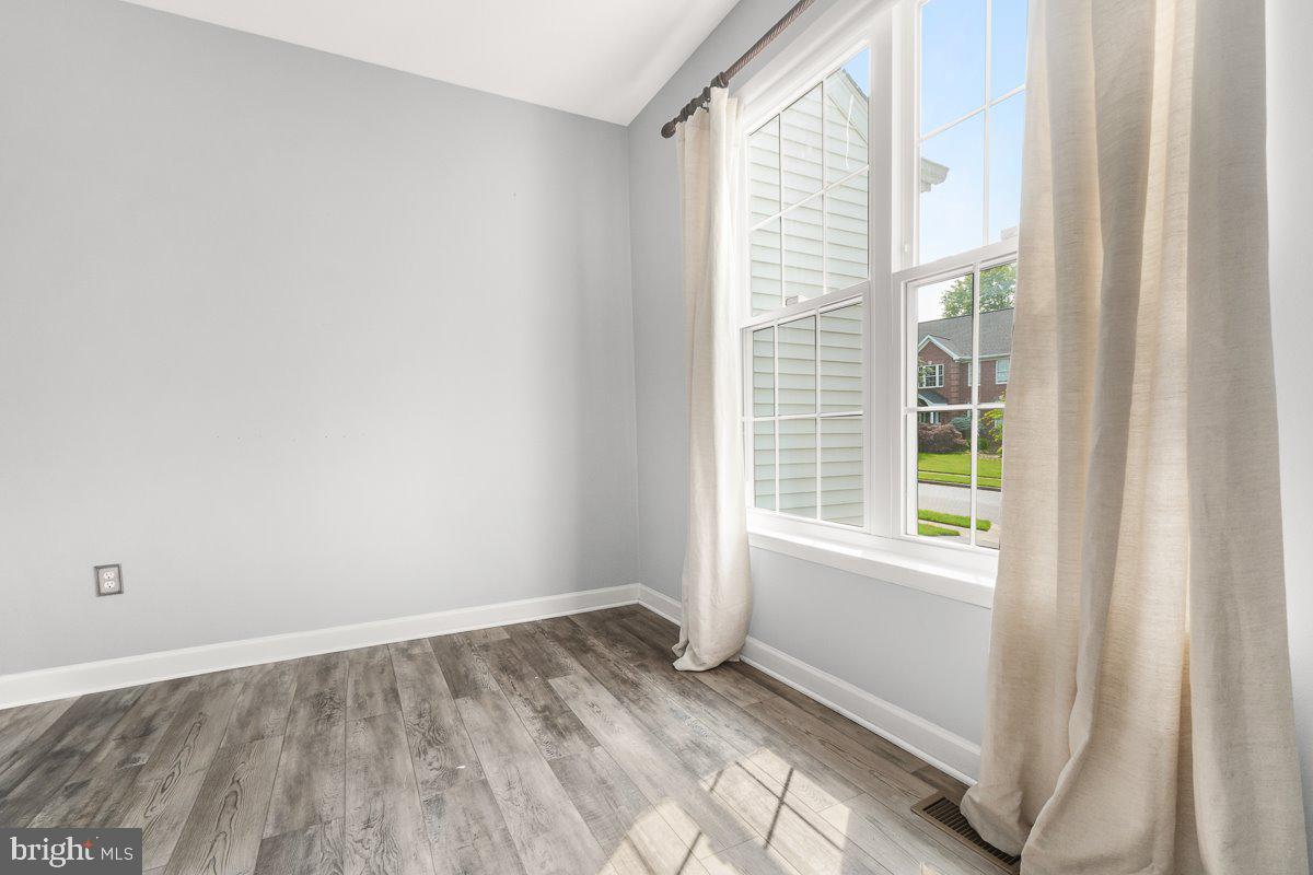 SPRING RIDGE - Residential