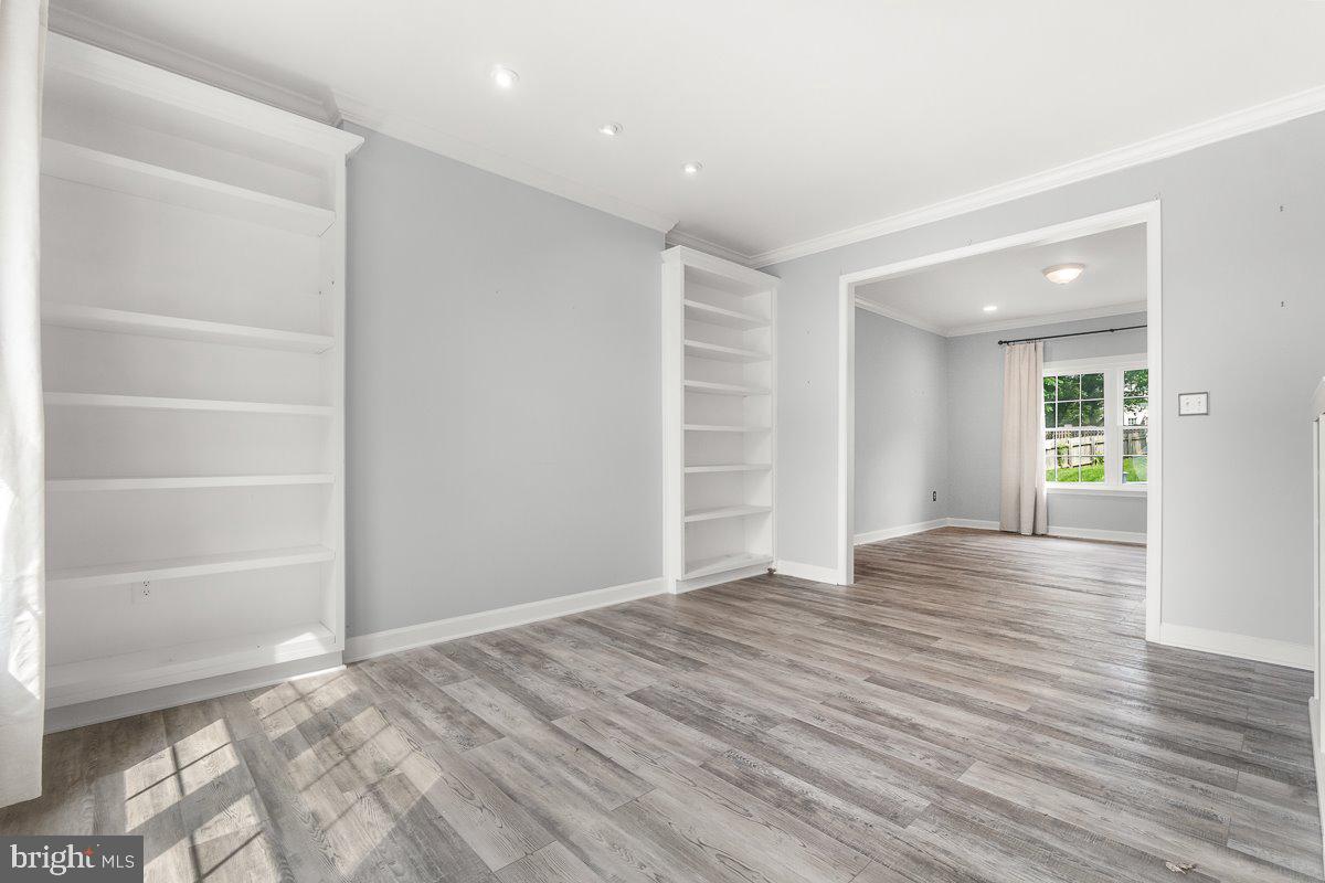 SPRING RIDGE - Residential