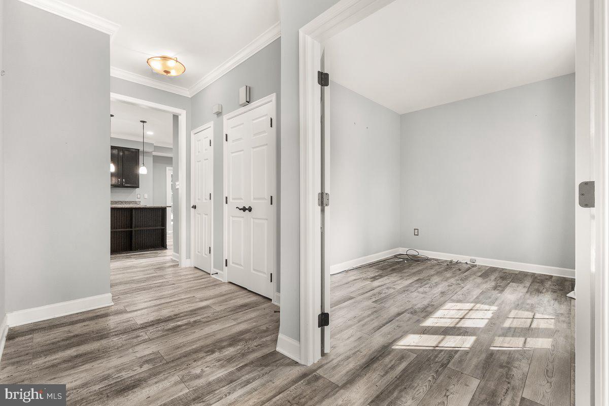 SPRING RIDGE - Residential