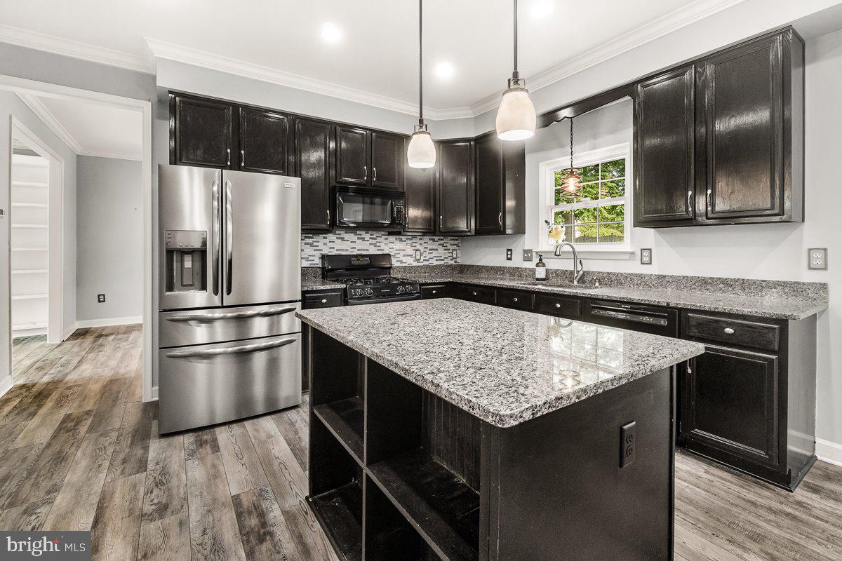 SPRING RIDGE - Residential