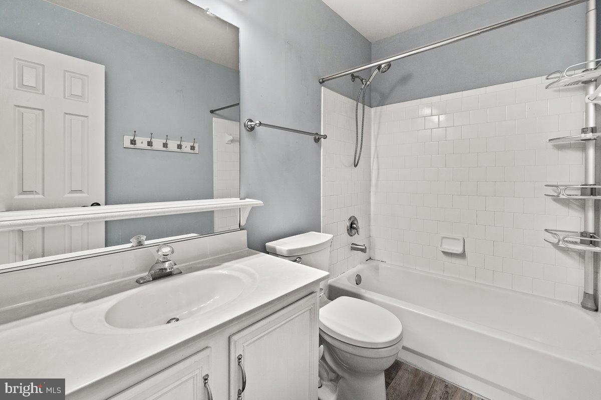 SPRING RIDGE - Residential