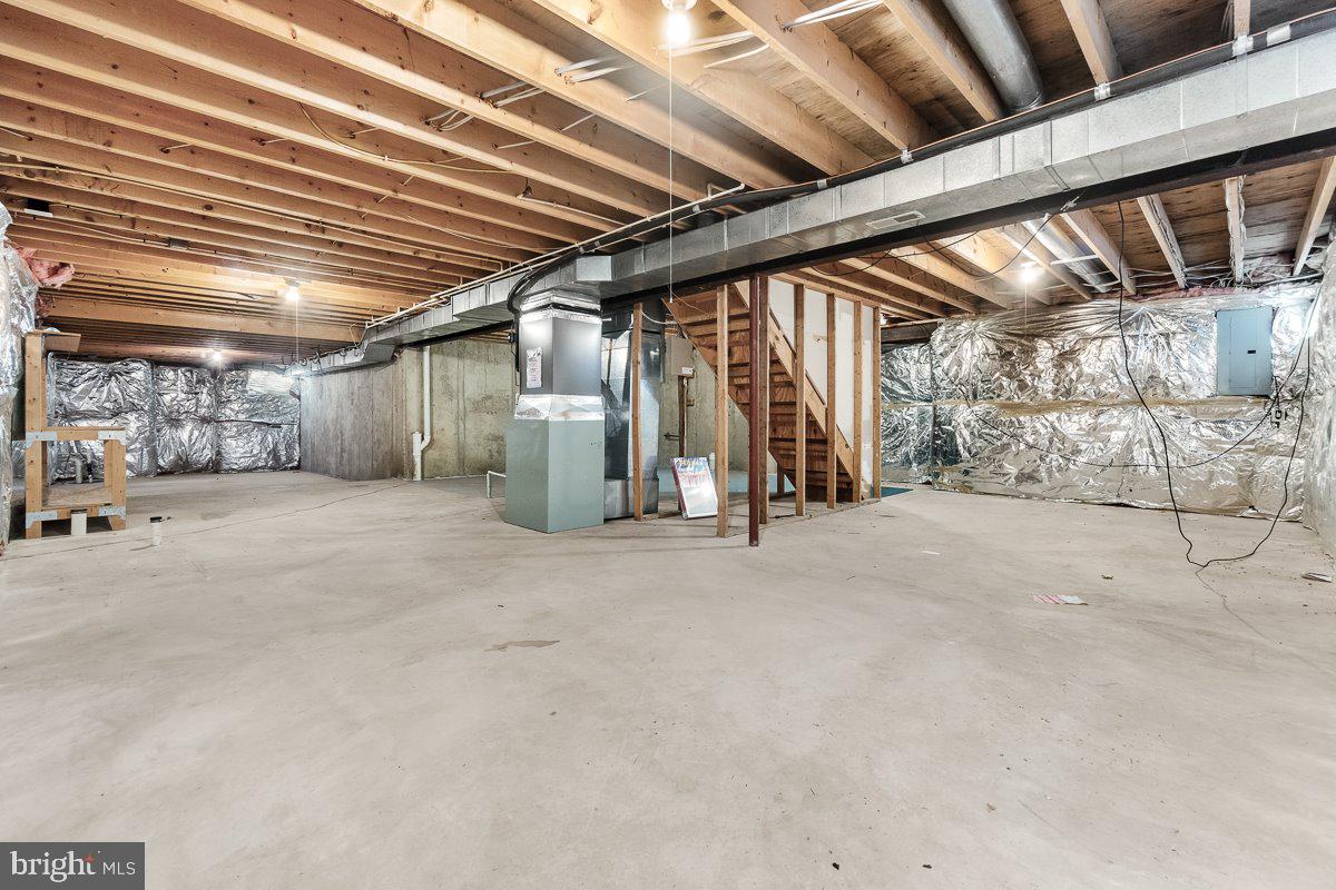 SPRING RIDGE - Residential