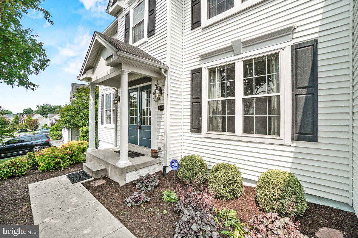 SPRING RIDGE - Residential