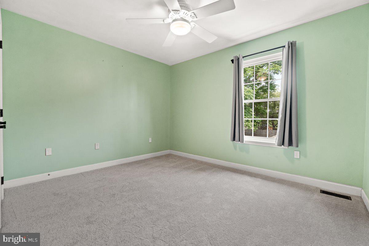 SPRING RIDGE - Residential