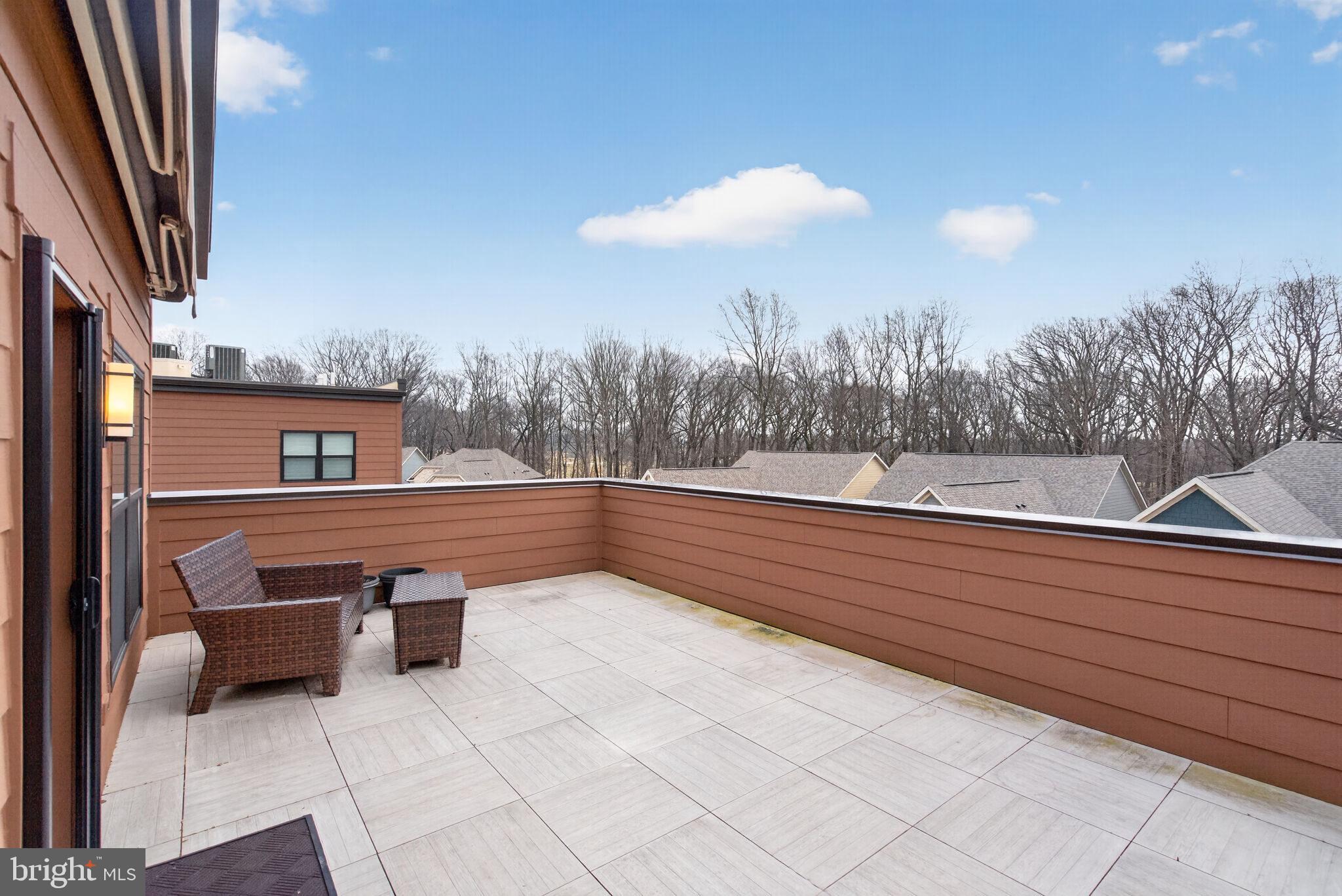 TOWER OAKS - Residential