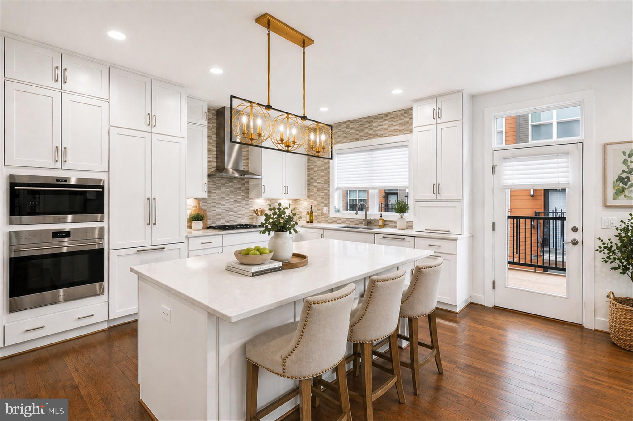 TOWER OAKS - Residential