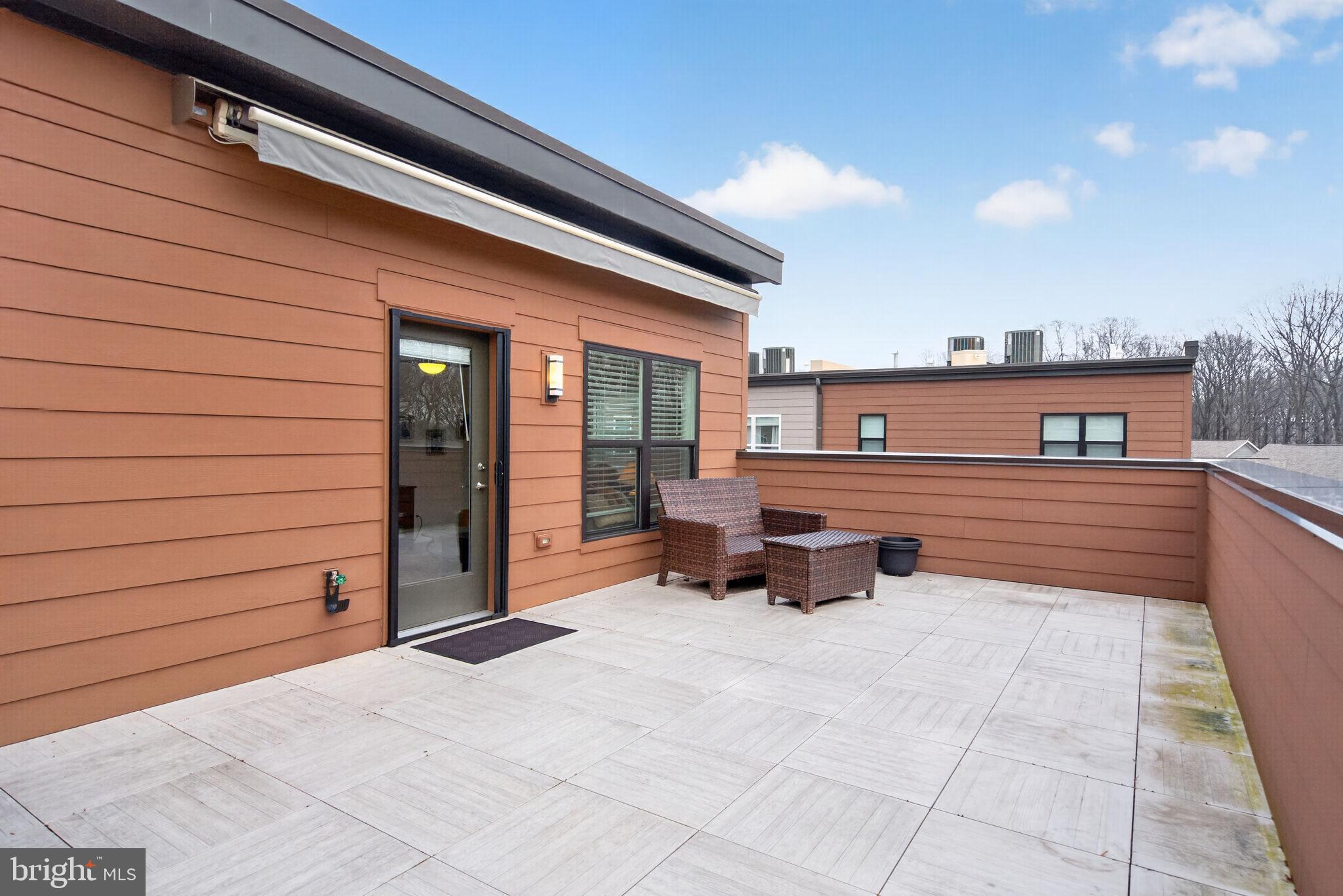 TOWER OAKS - Residential