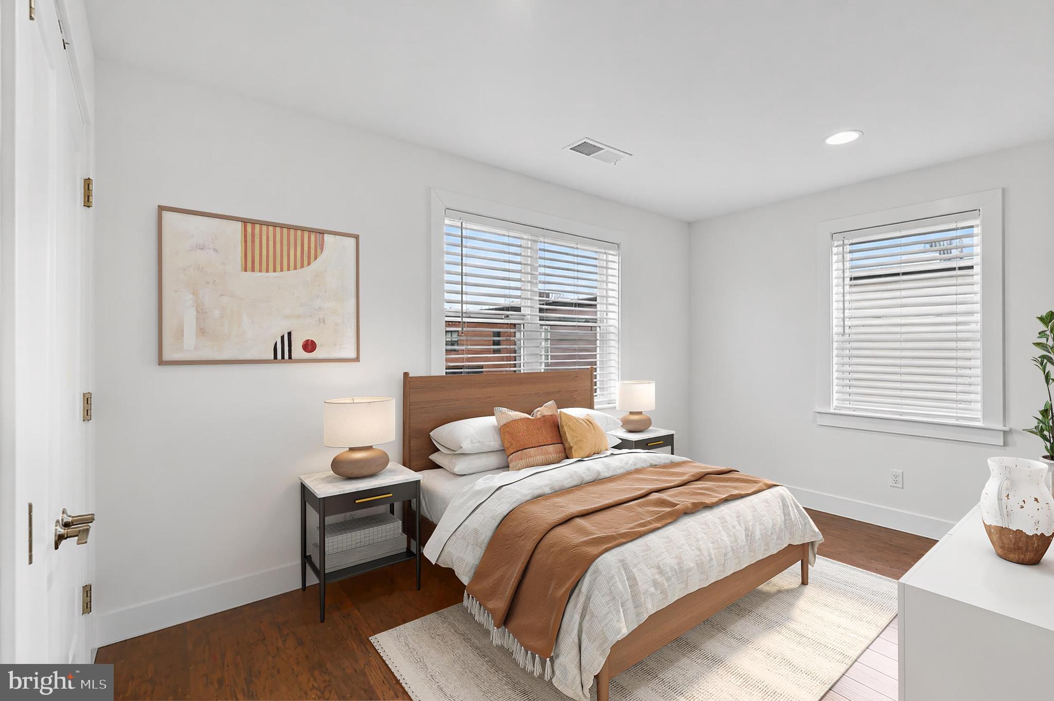 TOWER OAKS - Residential