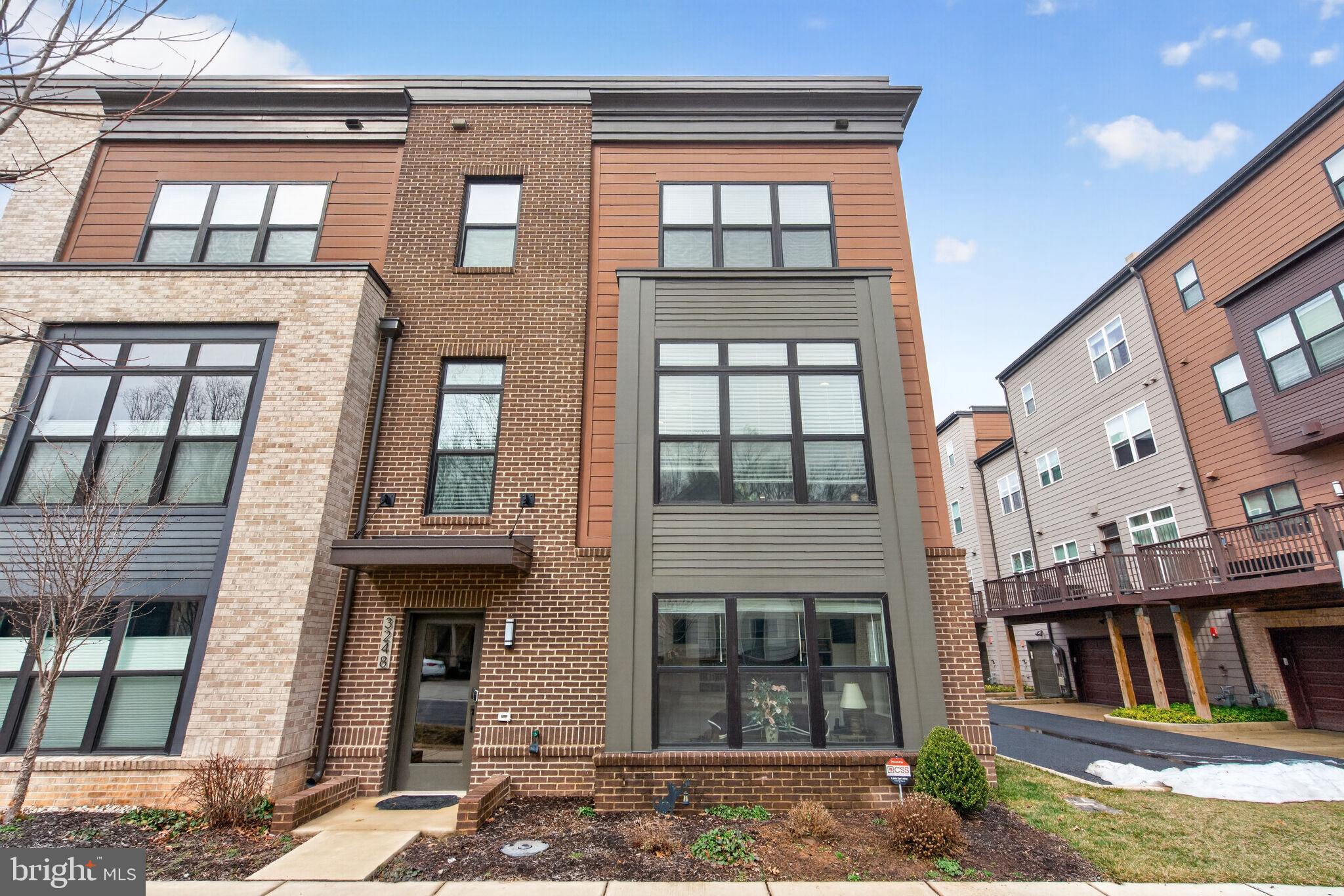 TOWER OAKS - Residential