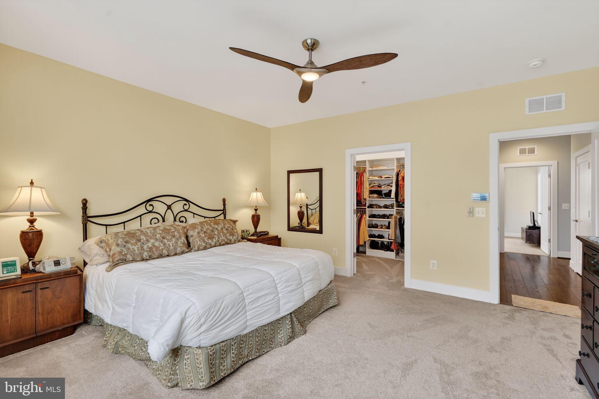 TOWER OAKS - Residential