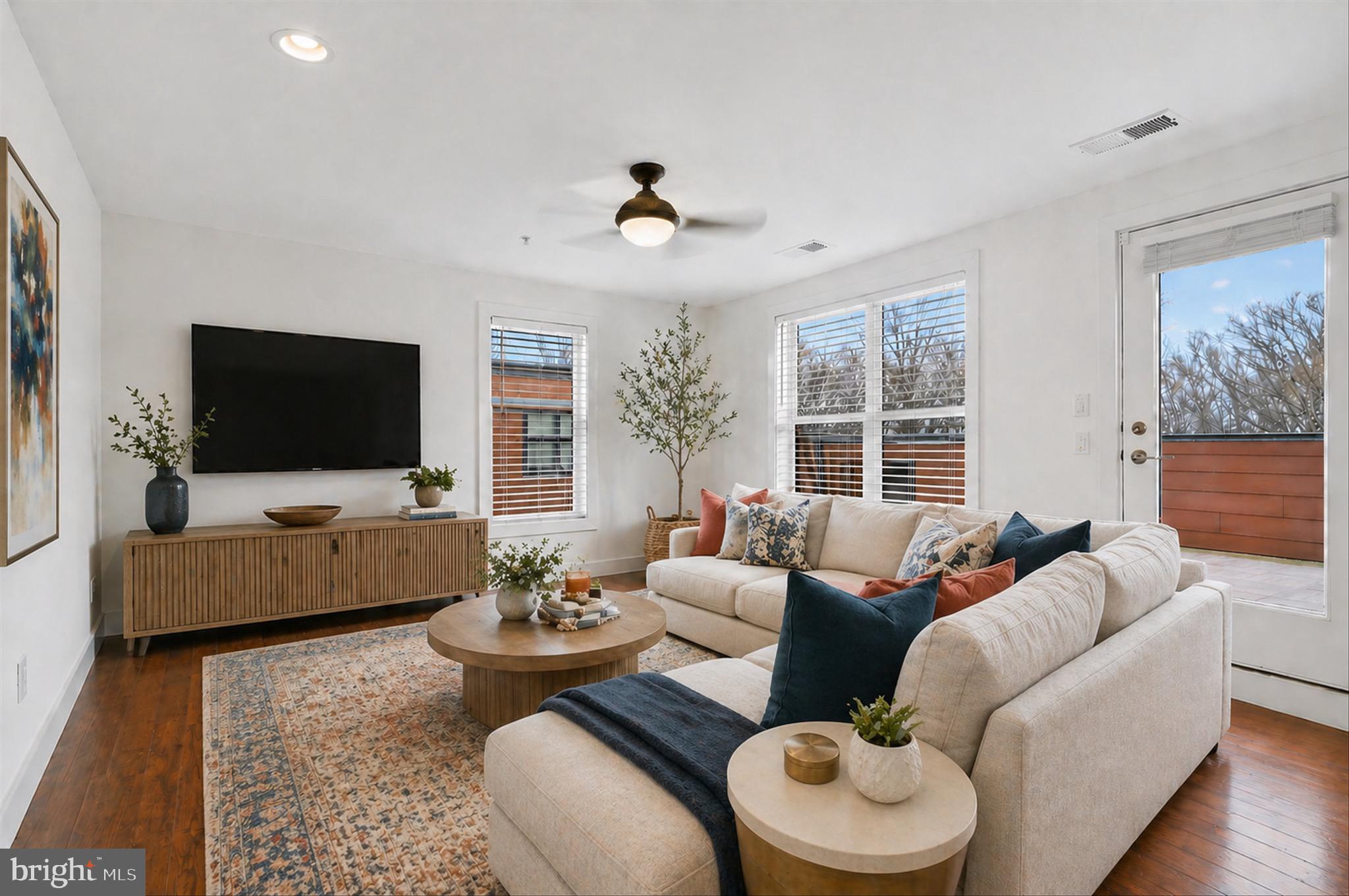 TOWER OAKS - Residential