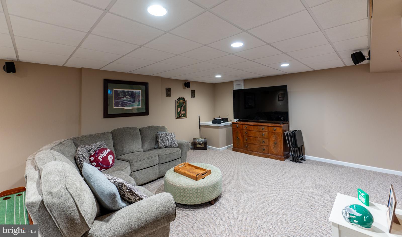 YELLOWHOUSE - Residential