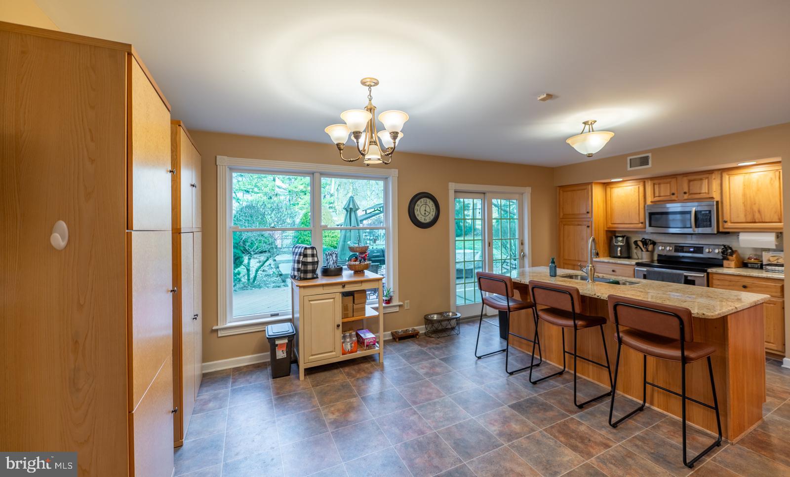 YELLOWHOUSE - Residential