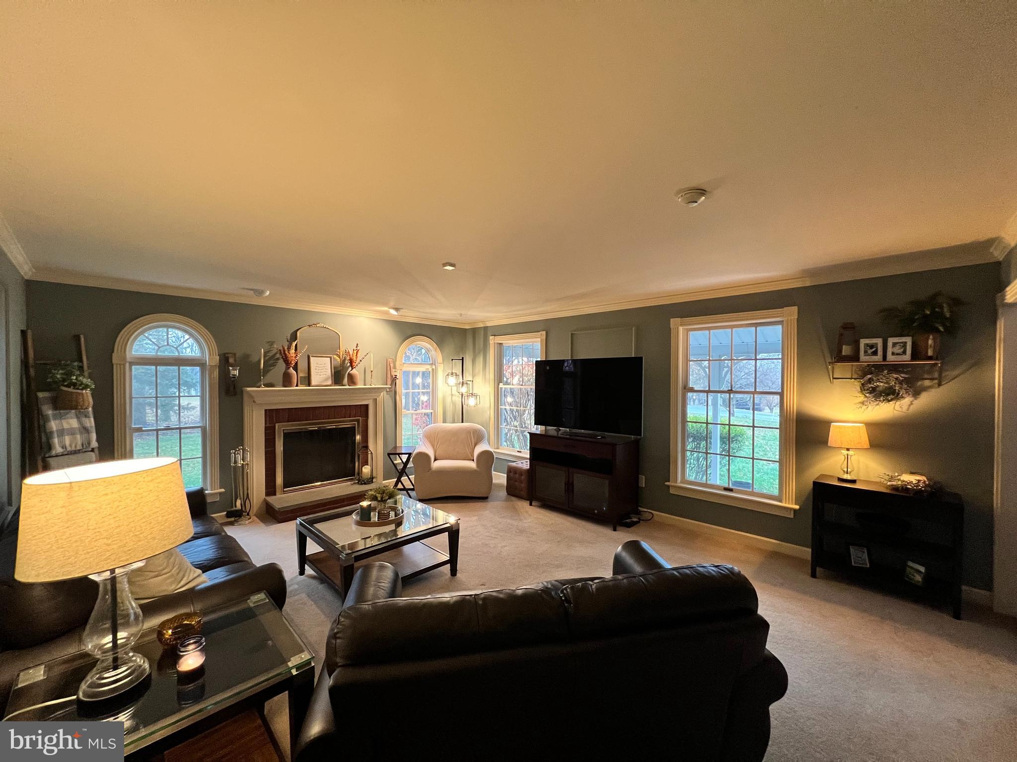 YELLOWHOUSE - Residential