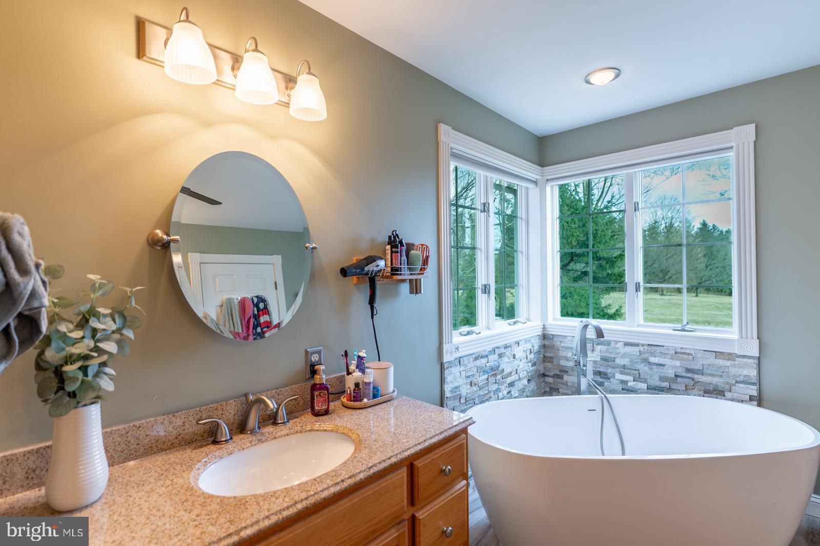 YELLOWHOUSE - Residential