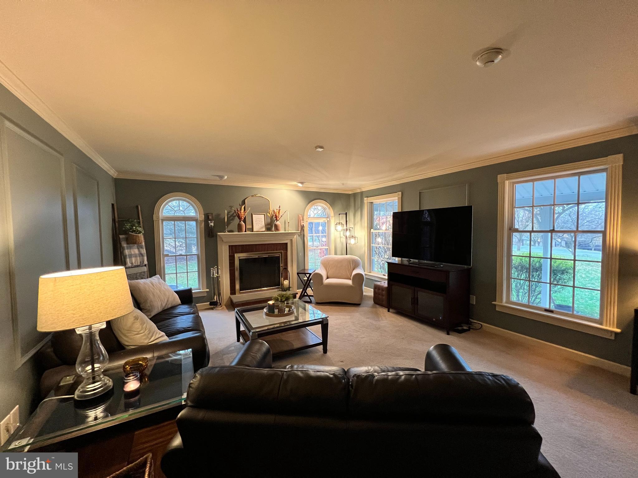 YELLOWHOUSE - Residential