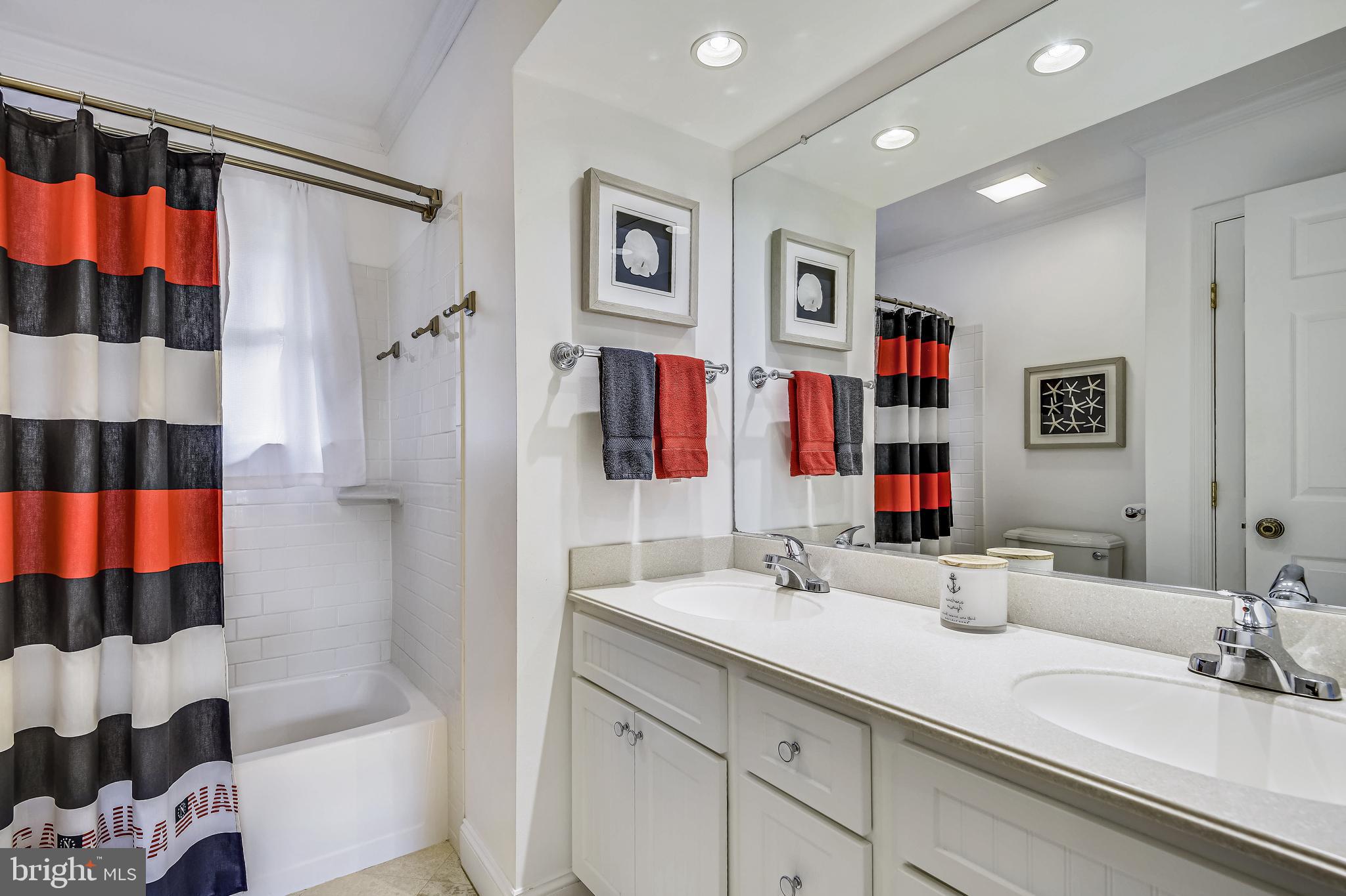 POPLAR POINT - Residential