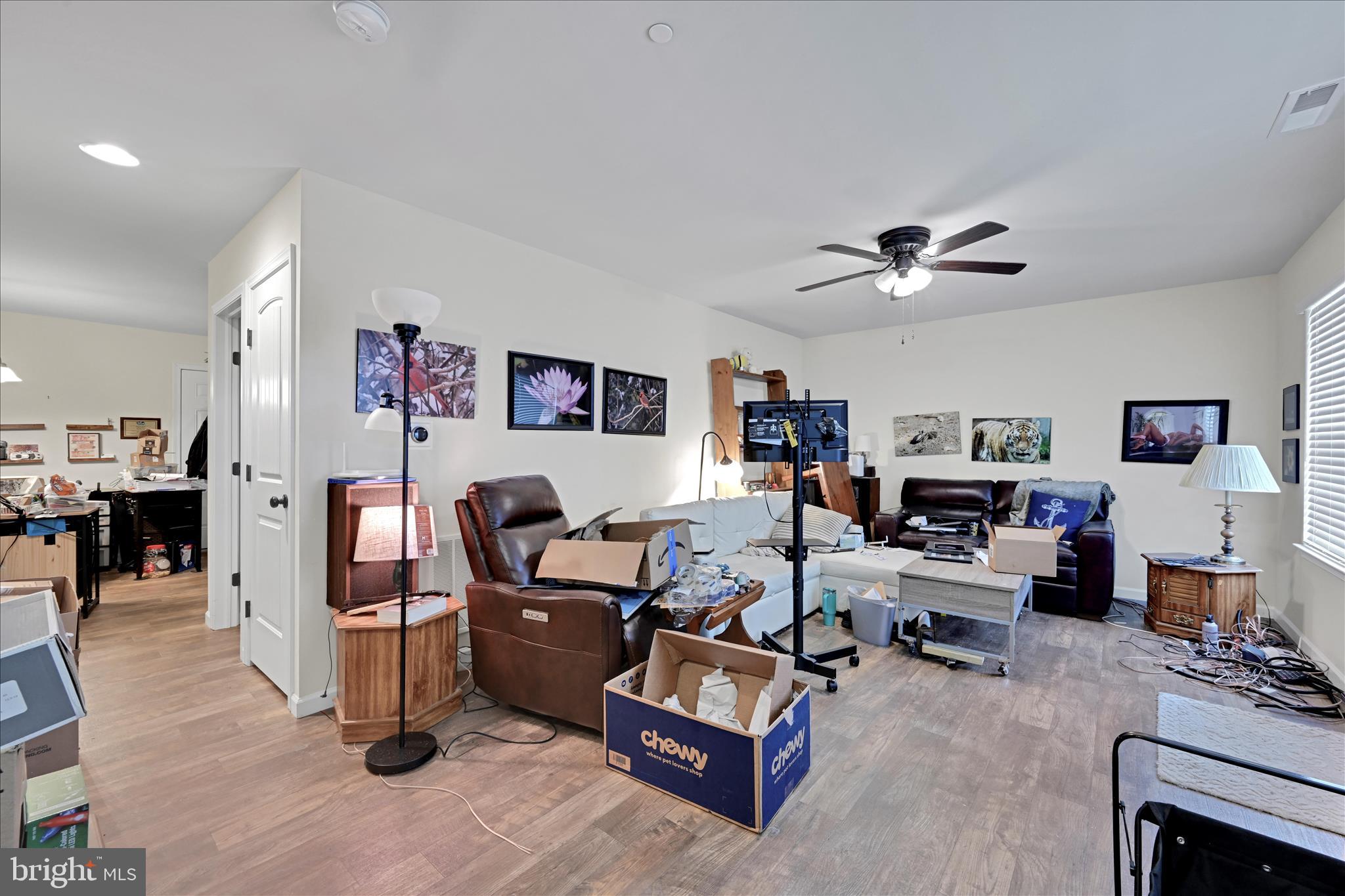 TRAIL SIDE - Residential