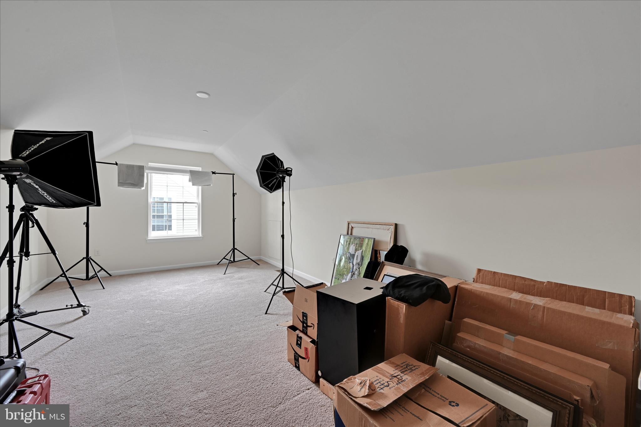 TRAIL SIDE - Residential