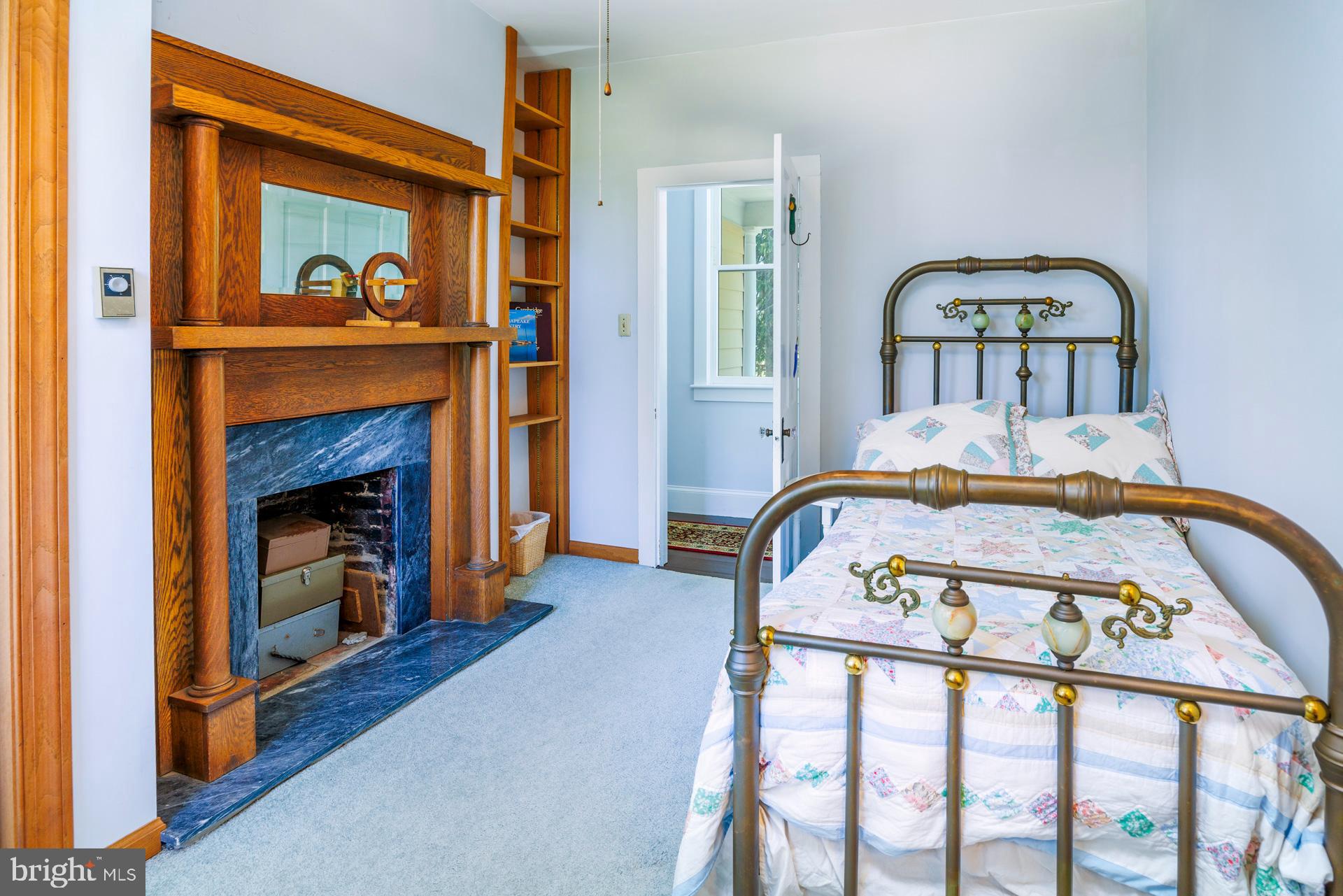 HORNS POINT - Residential