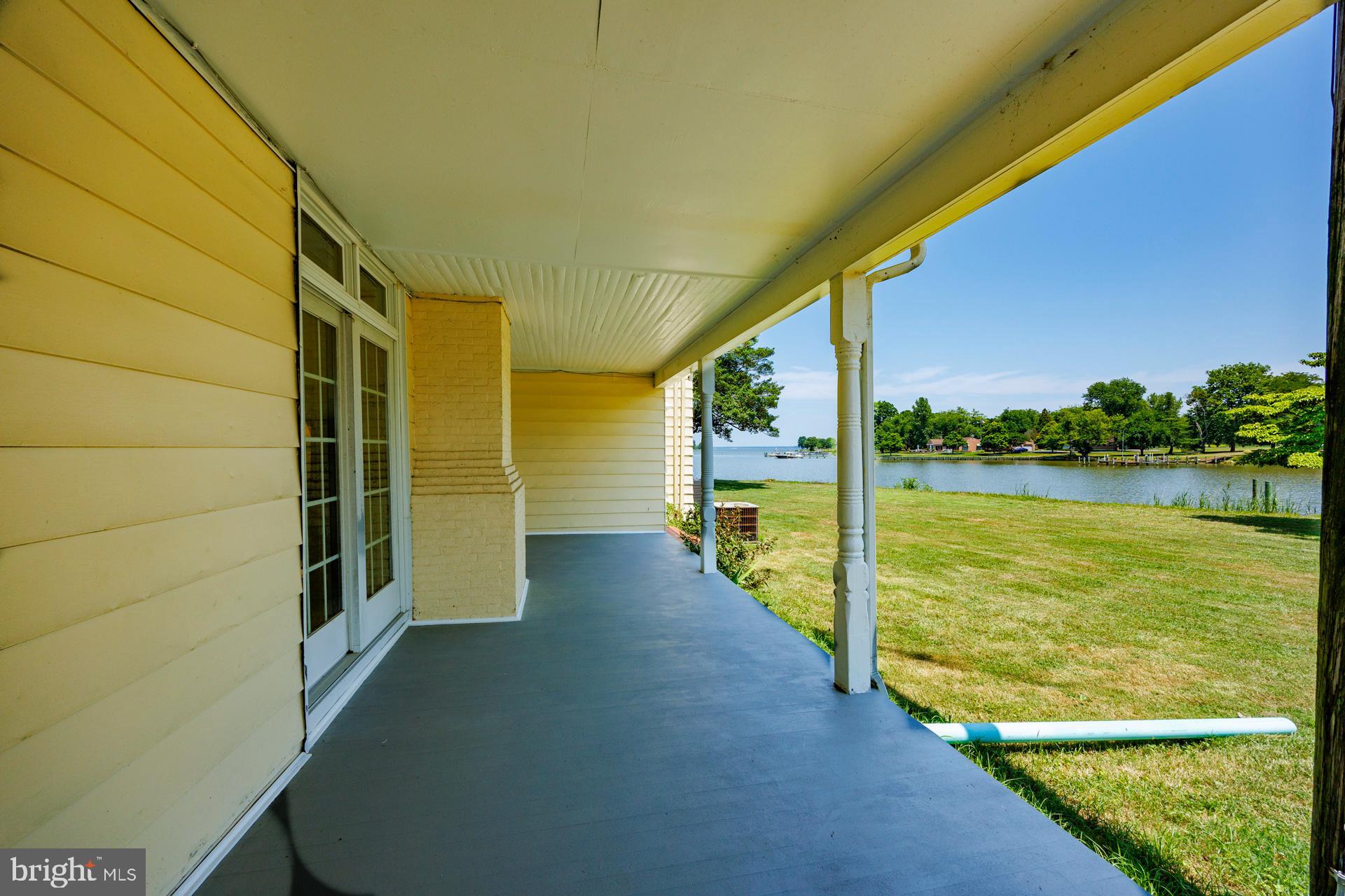 HORNS POINT - Residential