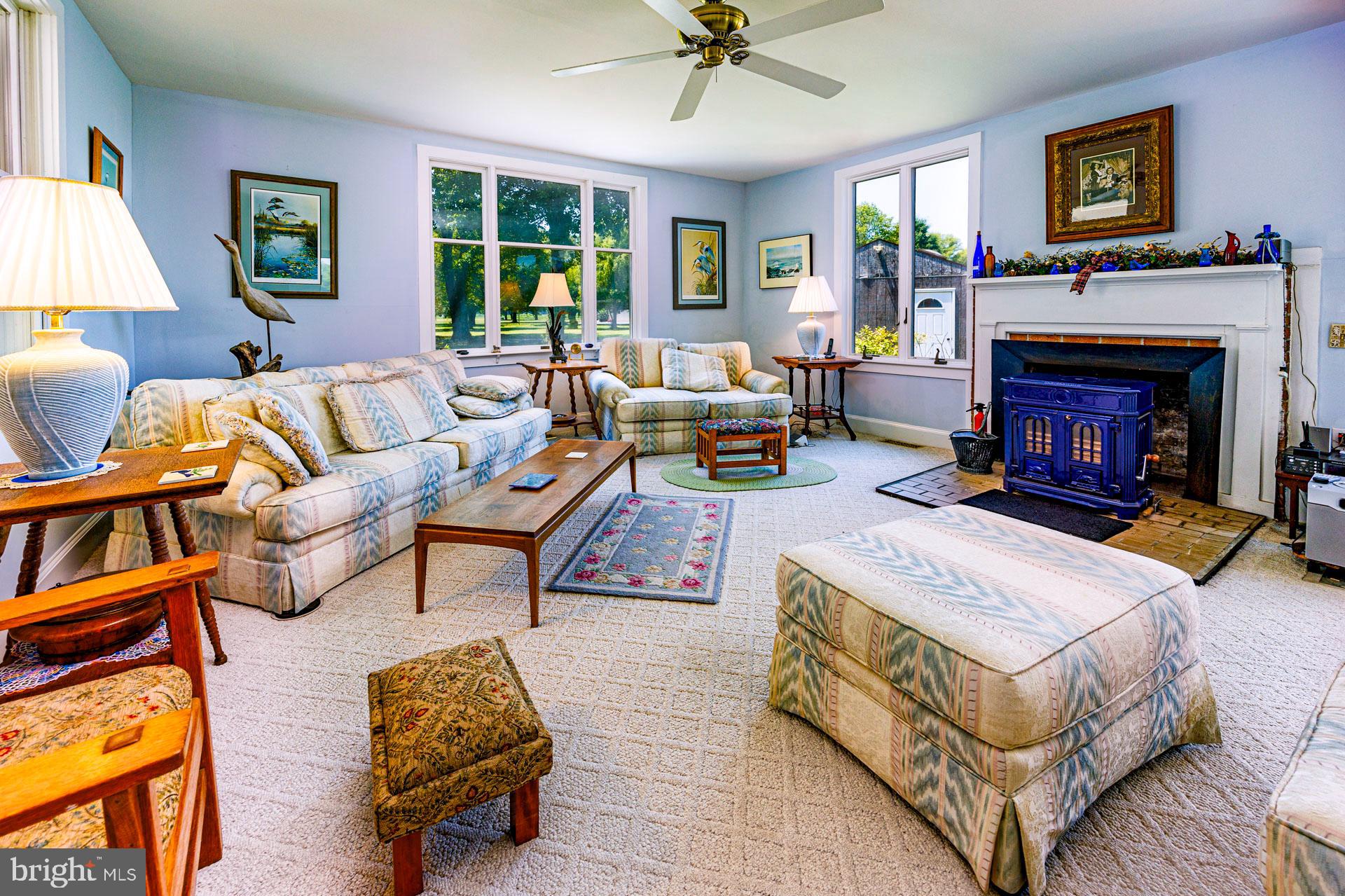 HORNS POINT - Residential