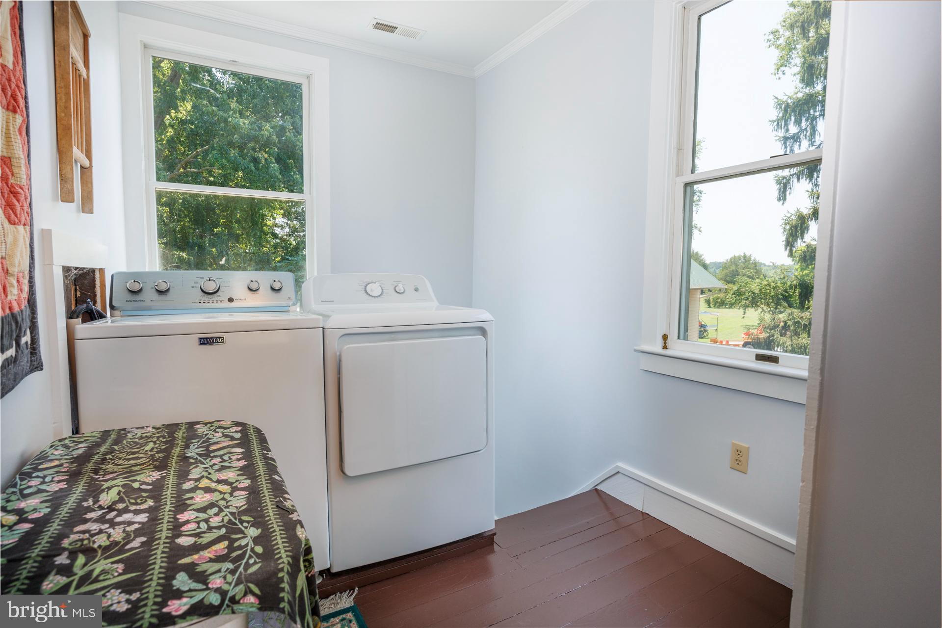 HORNS POINT - Residential