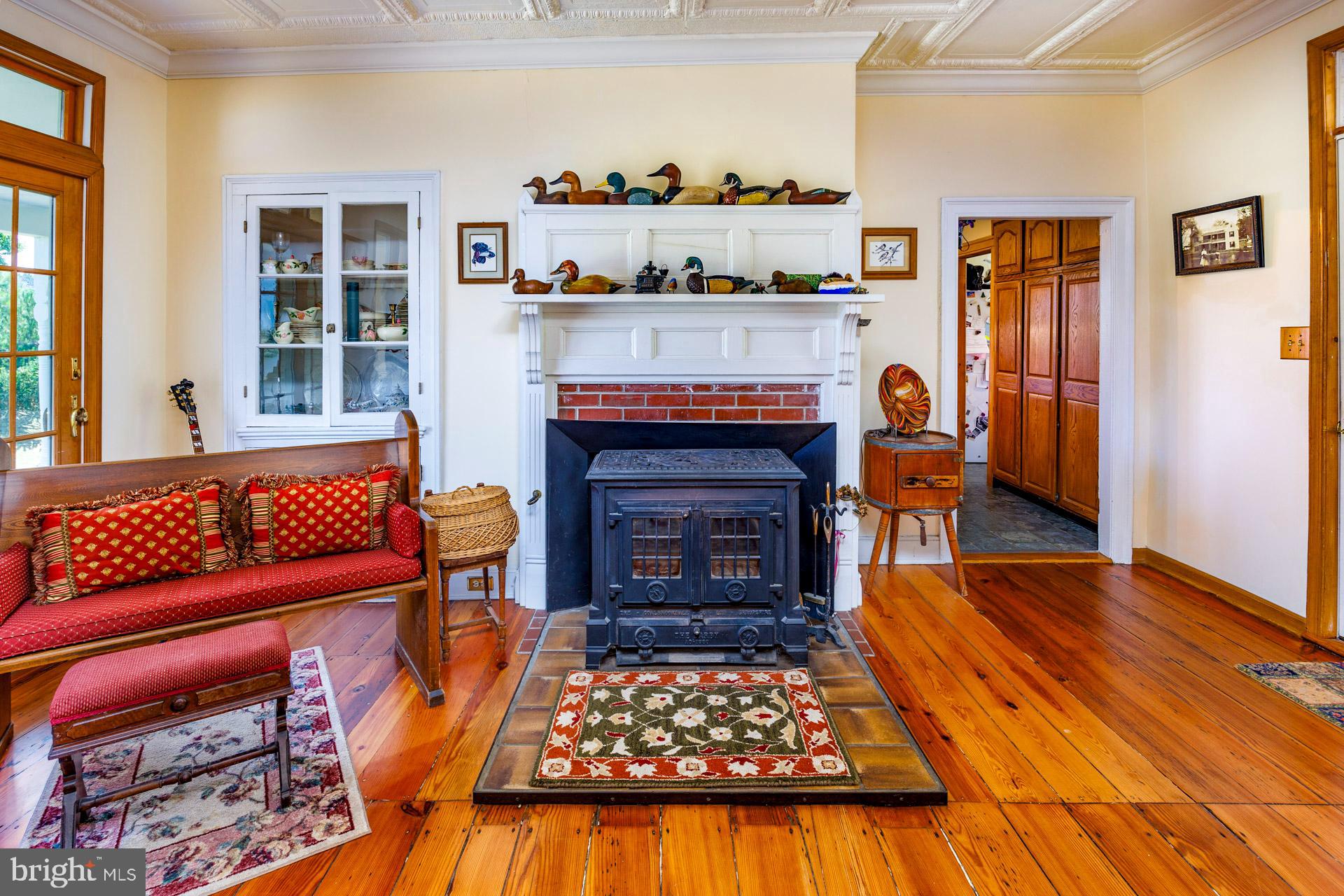 HORNS POINT - Residential