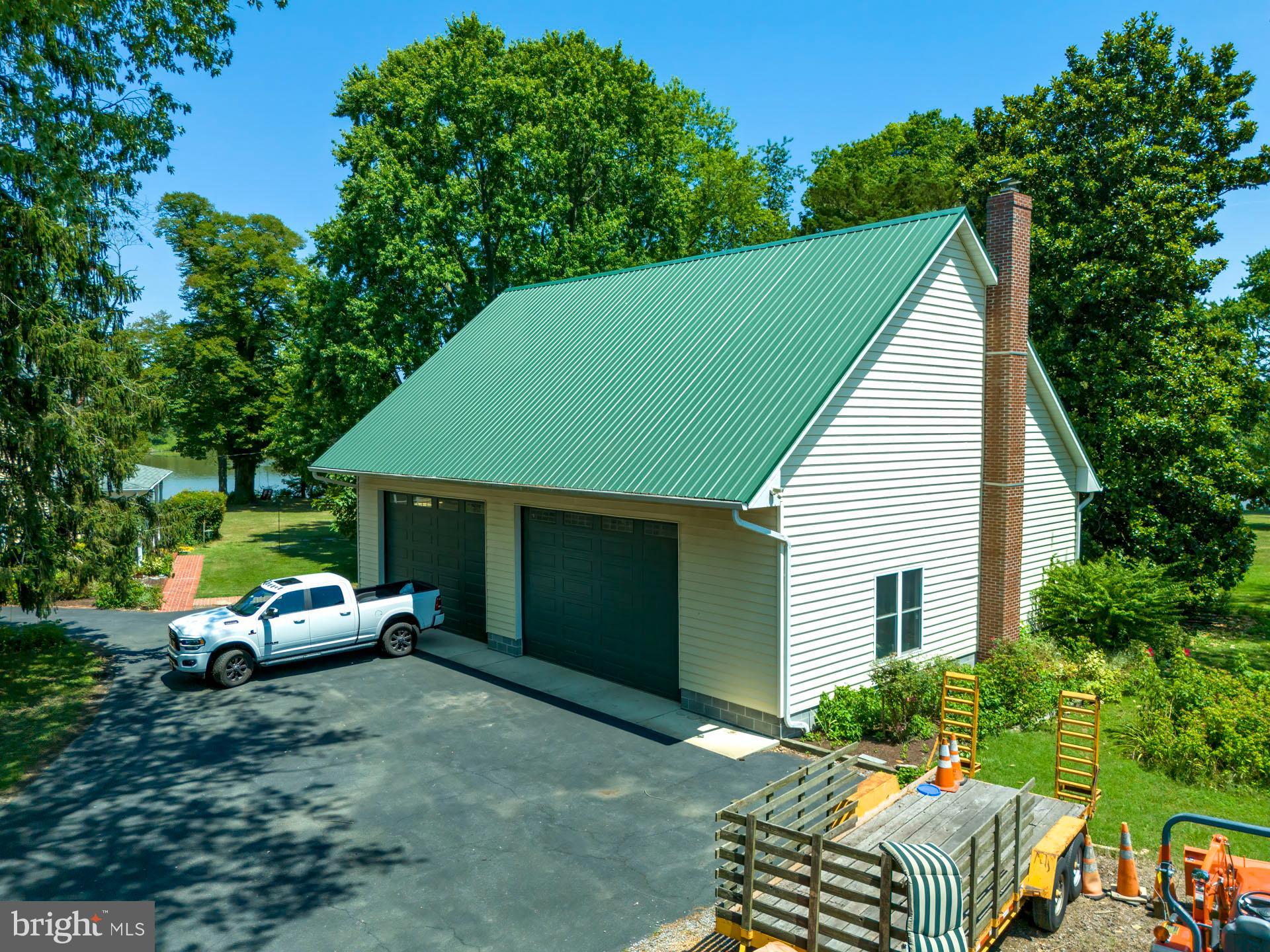 HORNS POINT - Residential