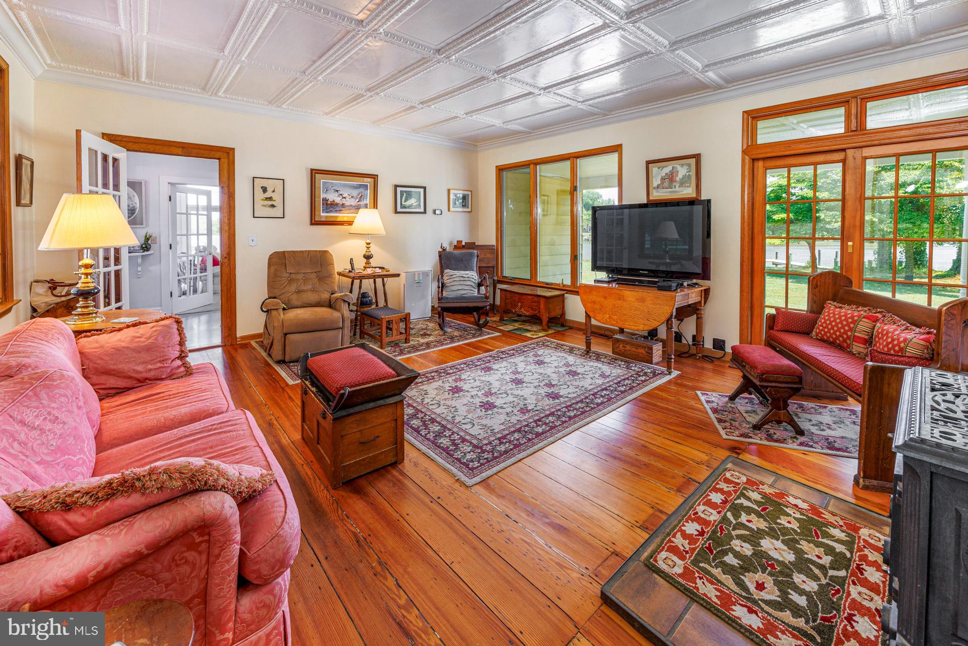 HORNS POINT - Residential