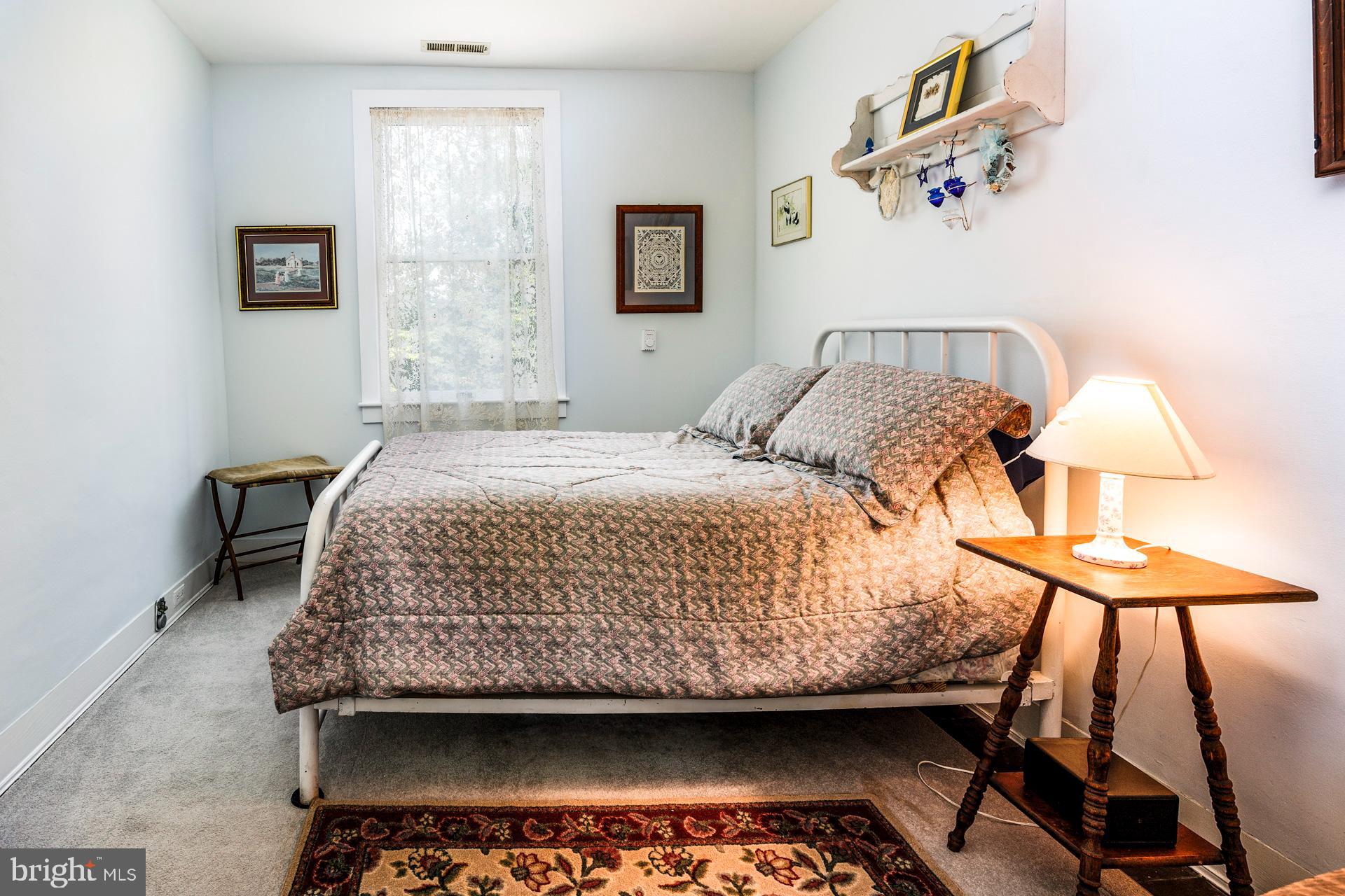 HORNS POINT - Residential