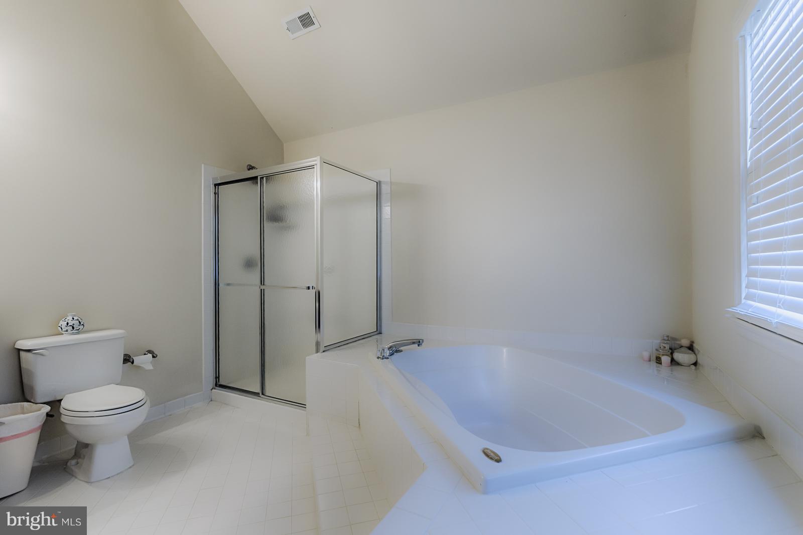 FARMWELL HUNT - Residential