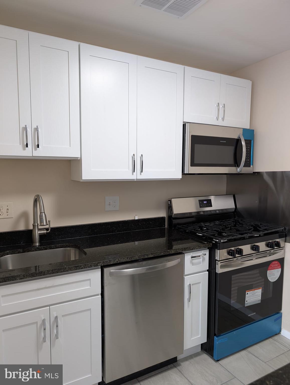 VALLEY HEIGHTS - Residential Lease