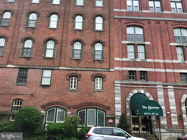 ART MUSEUM AREA - Residential Lease