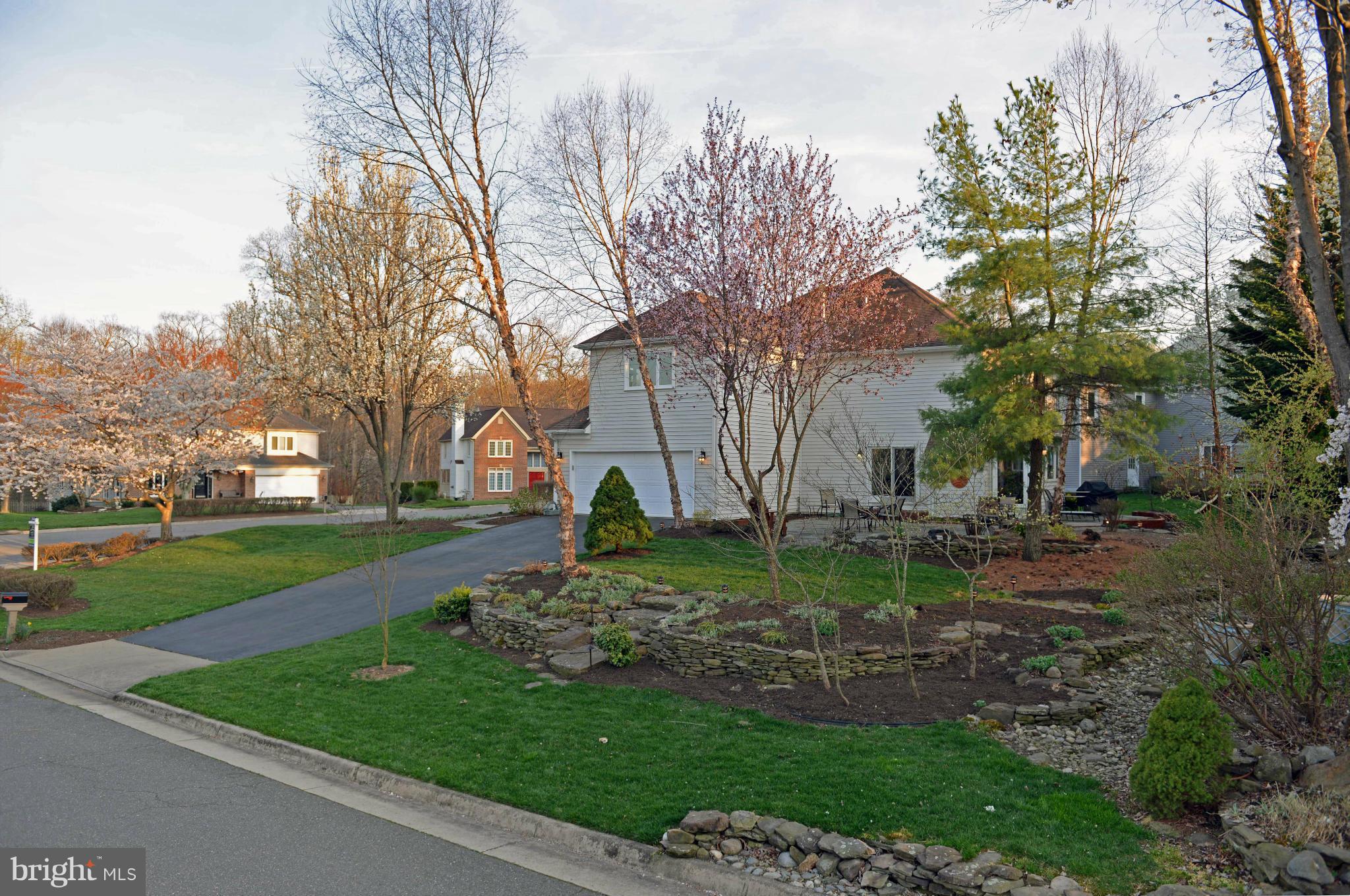 CROSSPOINTE - Residential