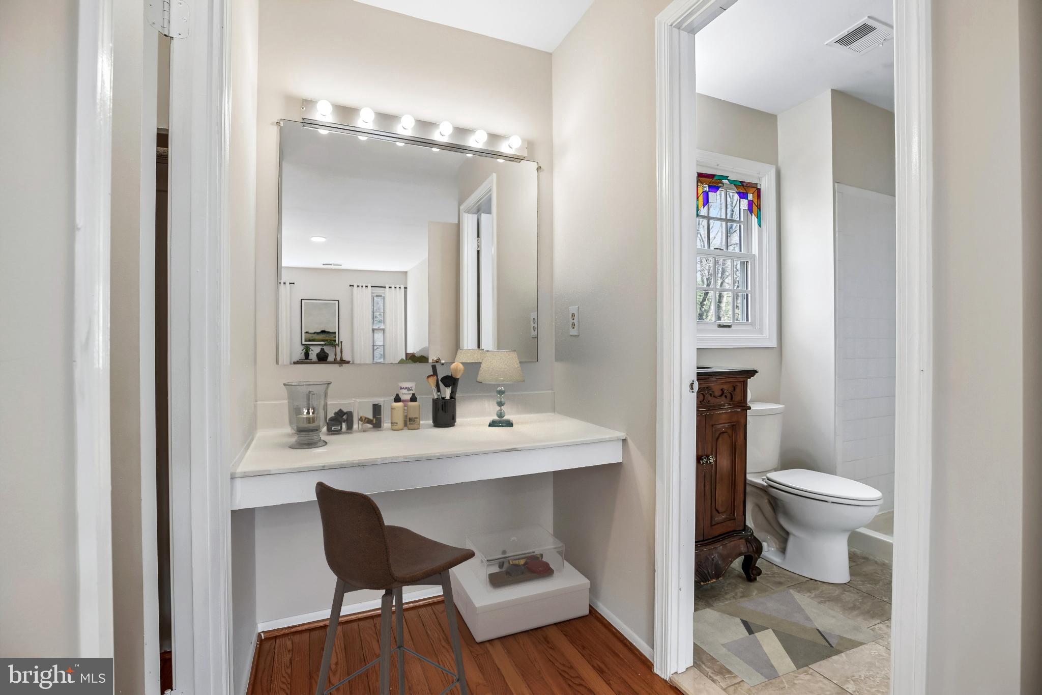 QUINCE ORCHARD KNOLLS - Residential