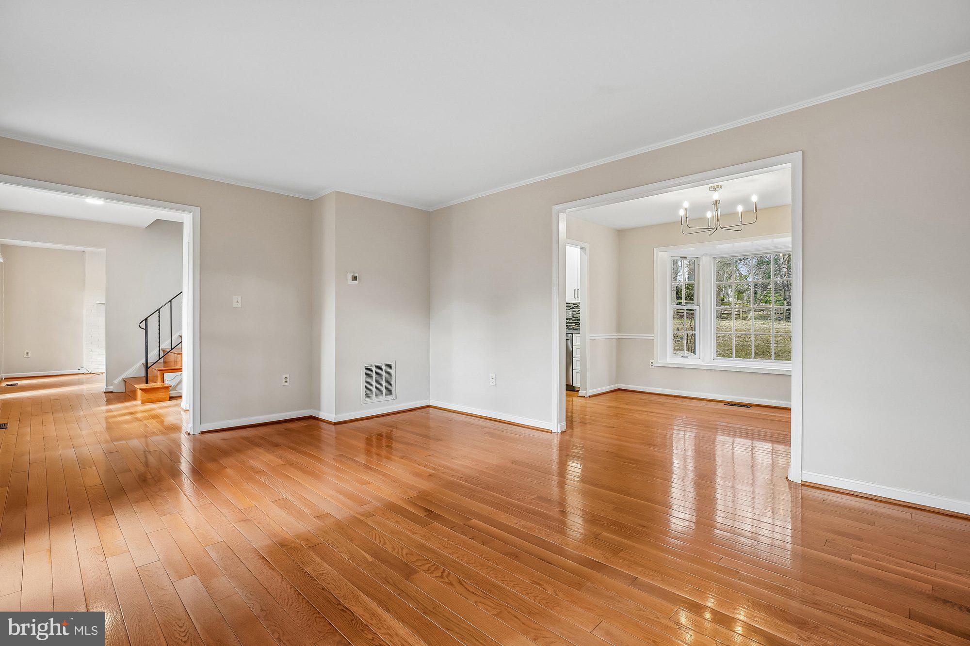 QUINCE ORCHARD KNOLLS - Residential